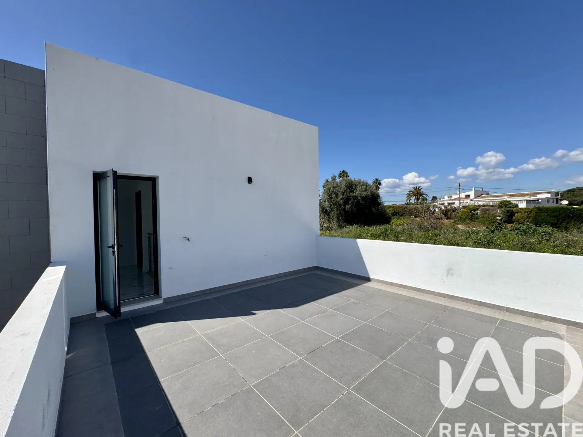 Modern 3-Bedroom House with Pool and Garden in Sunny Lagos, Portugal - View image 27 of 33