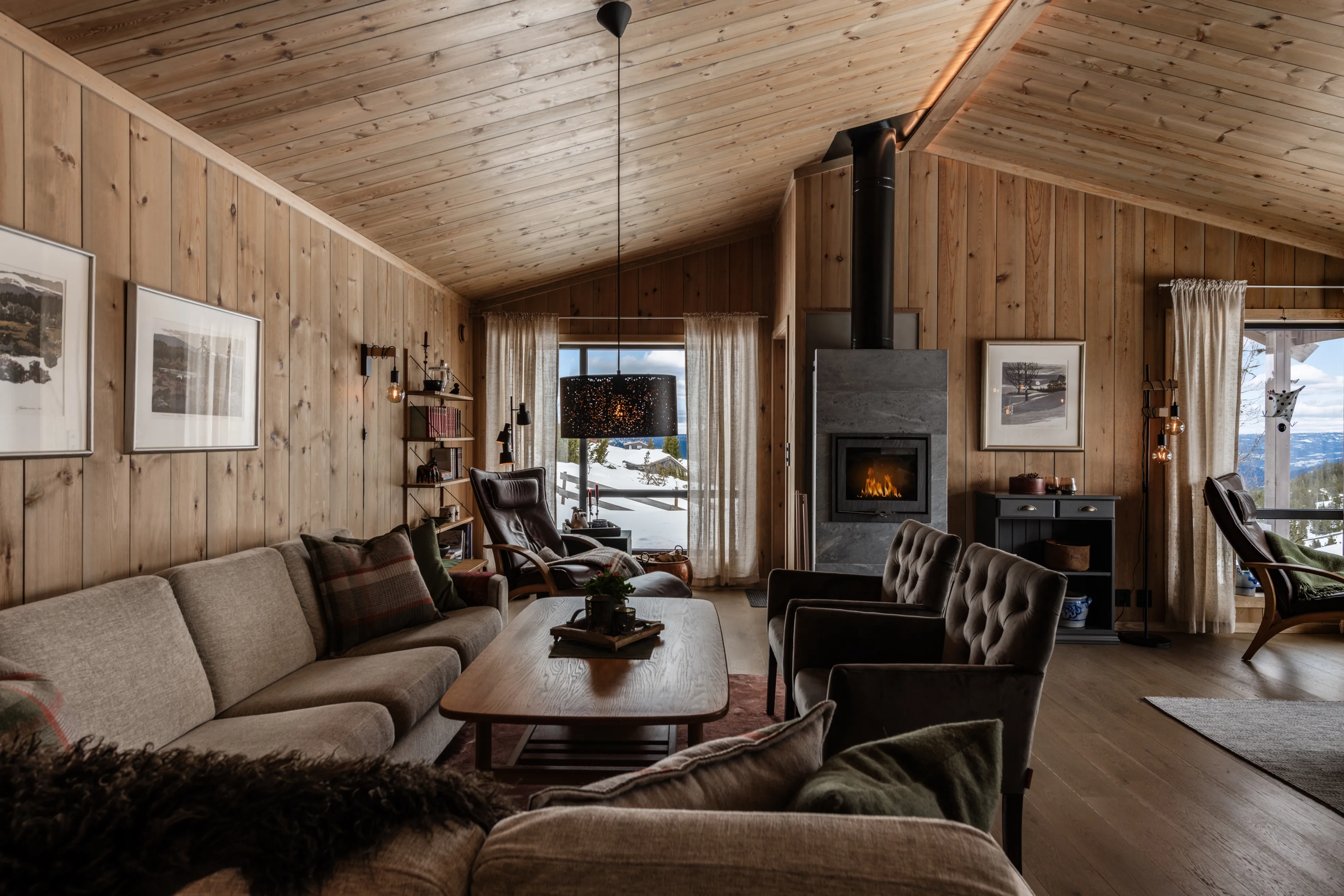 Modern 4-Bedroom Cabin with Panoramic Views in Scenic Nesbyen, Norway - View image 15 of 47
