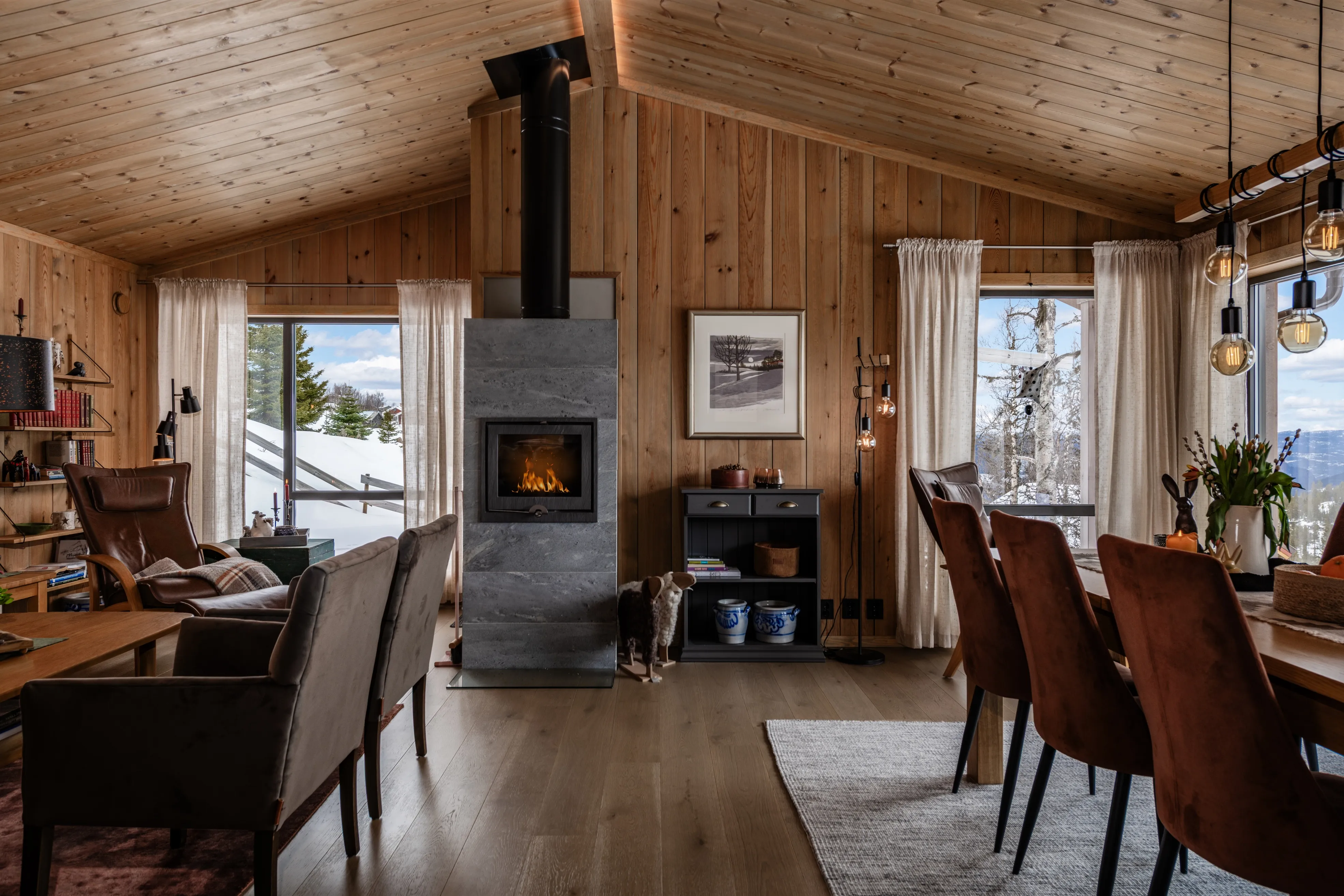 Modern 4-Bedroom Cabin with Panoramic Views in Scenic Nesbyen, Norway - View image 16 of 47