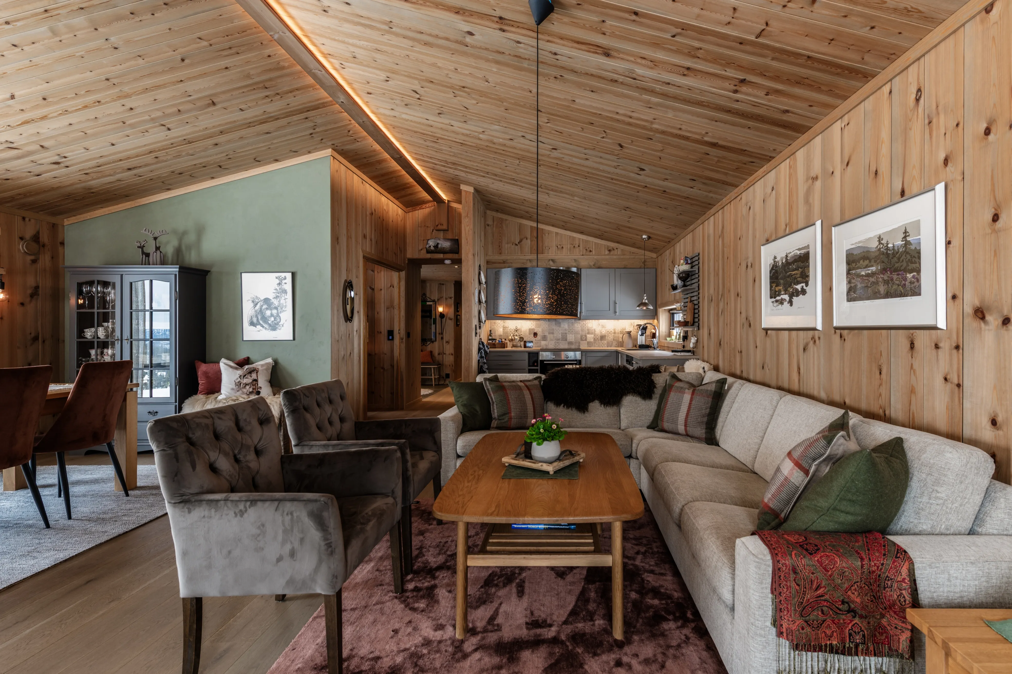 Modern 4-Bedroom Cabin with Panoramic Views in Scenic Nesbyen, Norway - View image 17 of 47