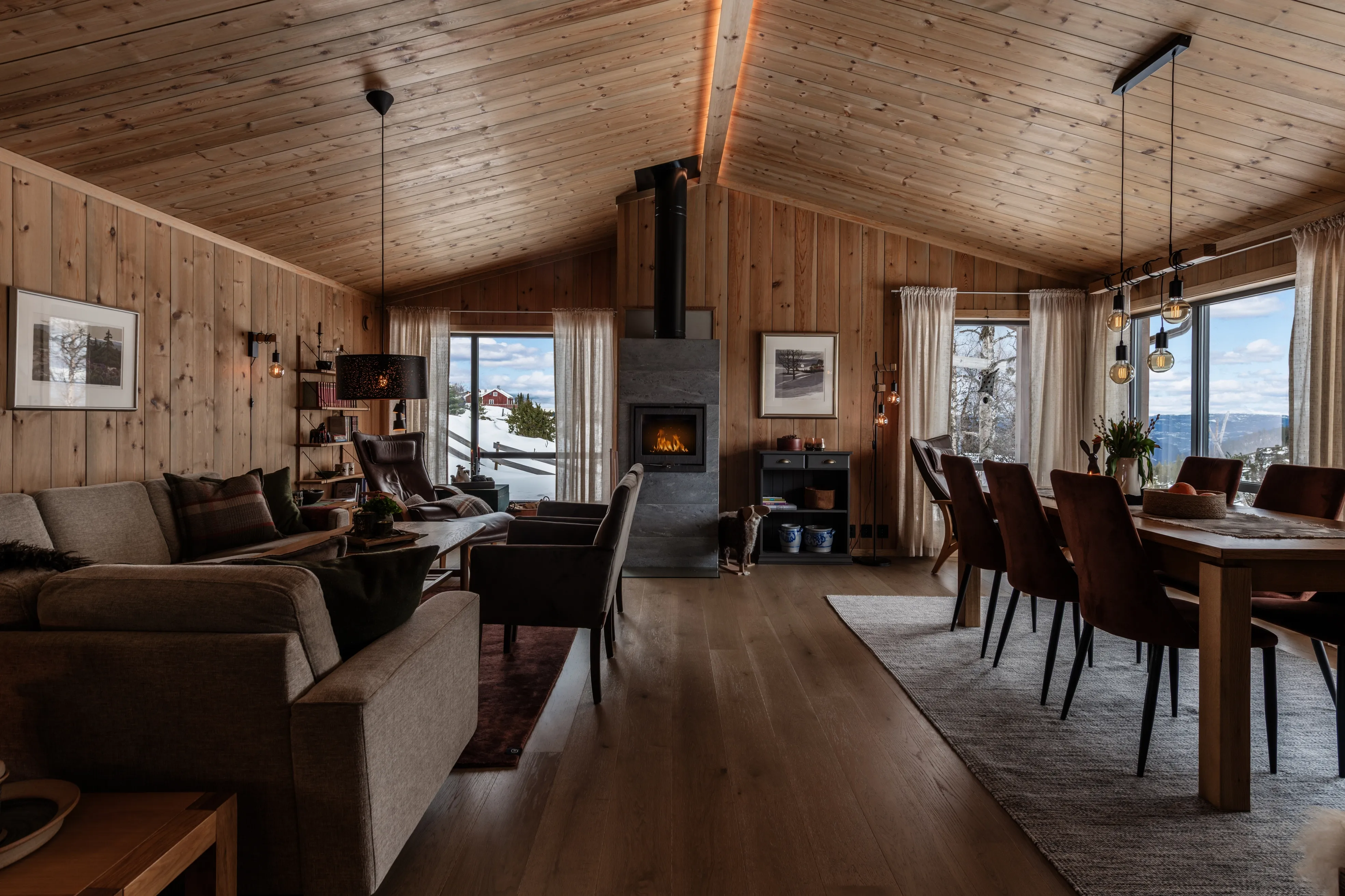 Modern 4-Bedroom Cabin with Panoramic Views in Scenic Nesbyen, Norway - View image 18 of 47