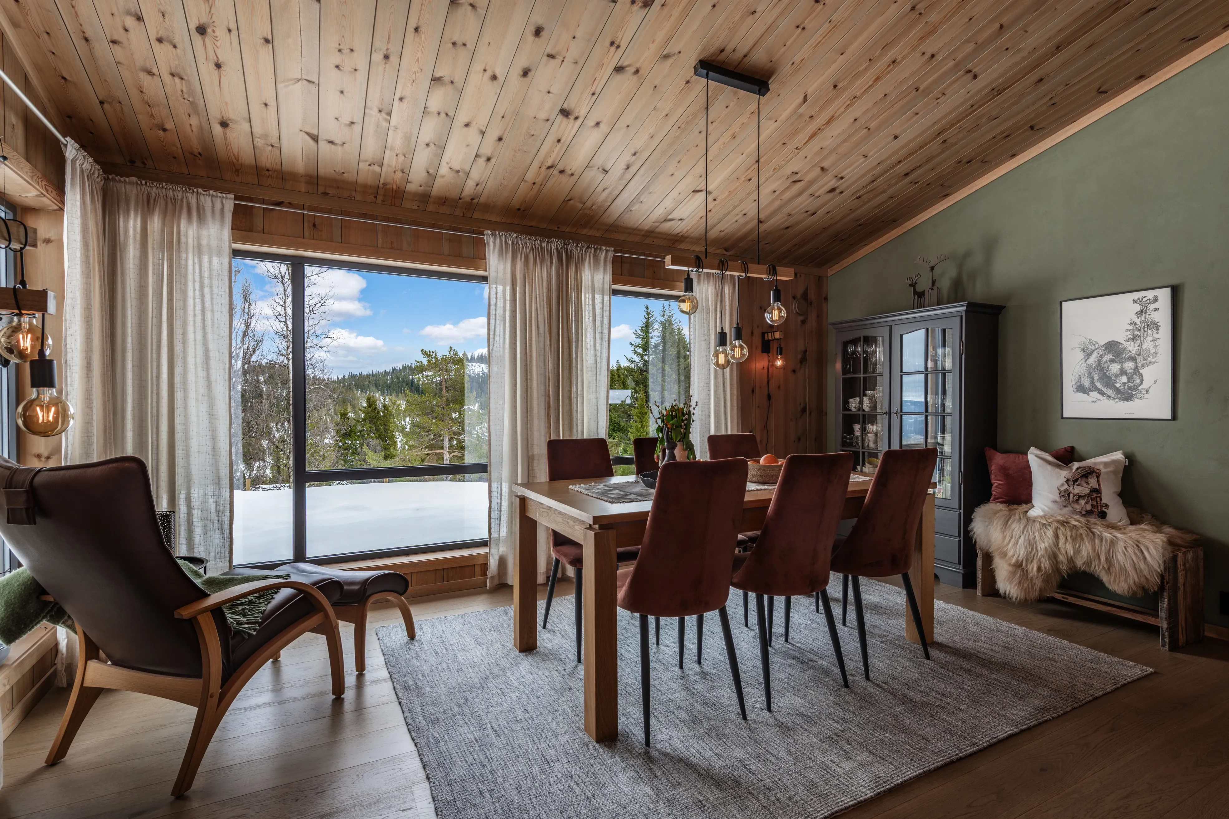 Modern 4-Bedroom Cabin with Panoramic Views in Scenic Nesbyen, Norway - View image 19 of 47