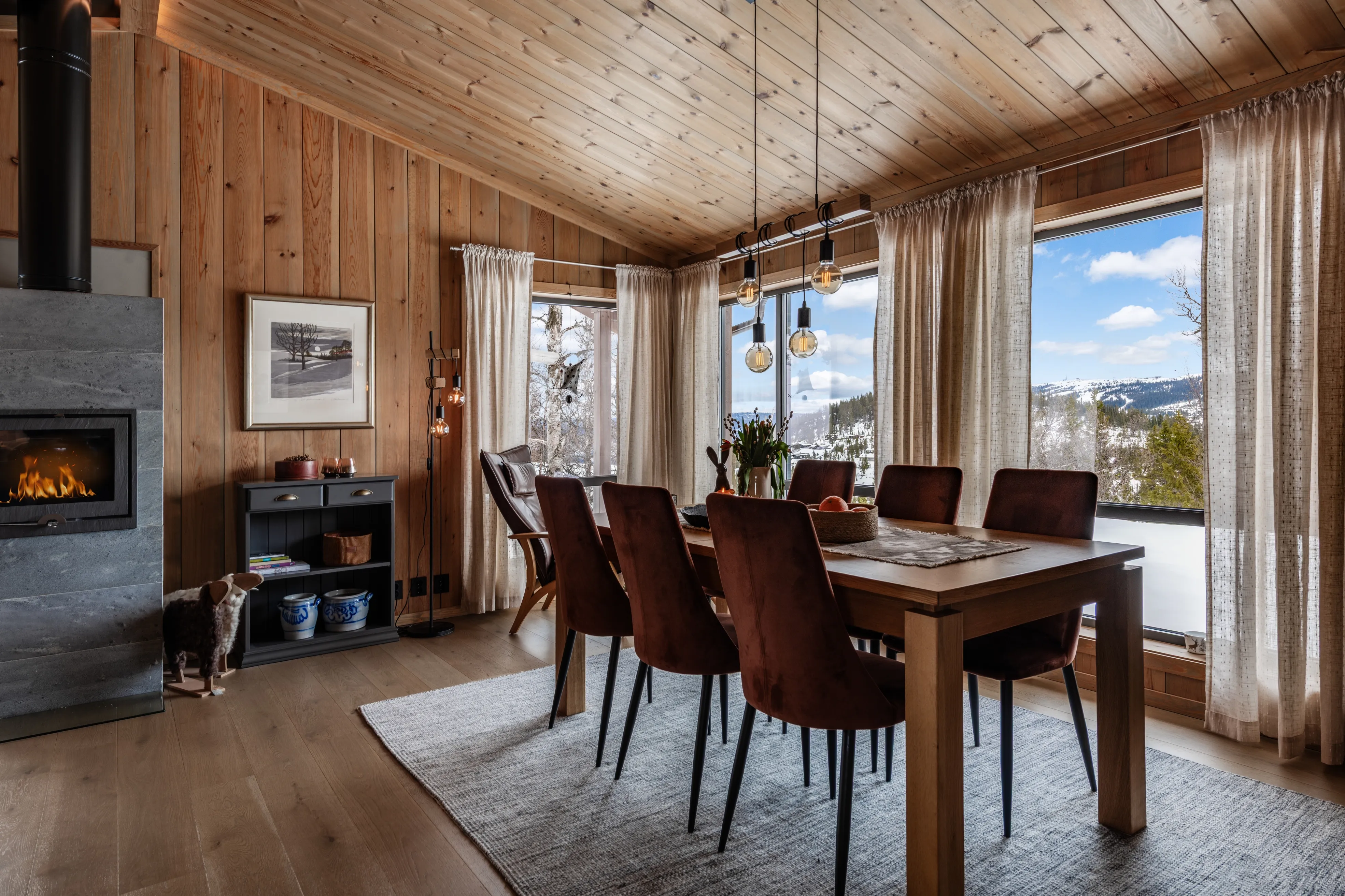 Modern 4-Bedroom Cabin with Panoramic Views in Scenic Nesbyen, Norway - View image 20 of 47