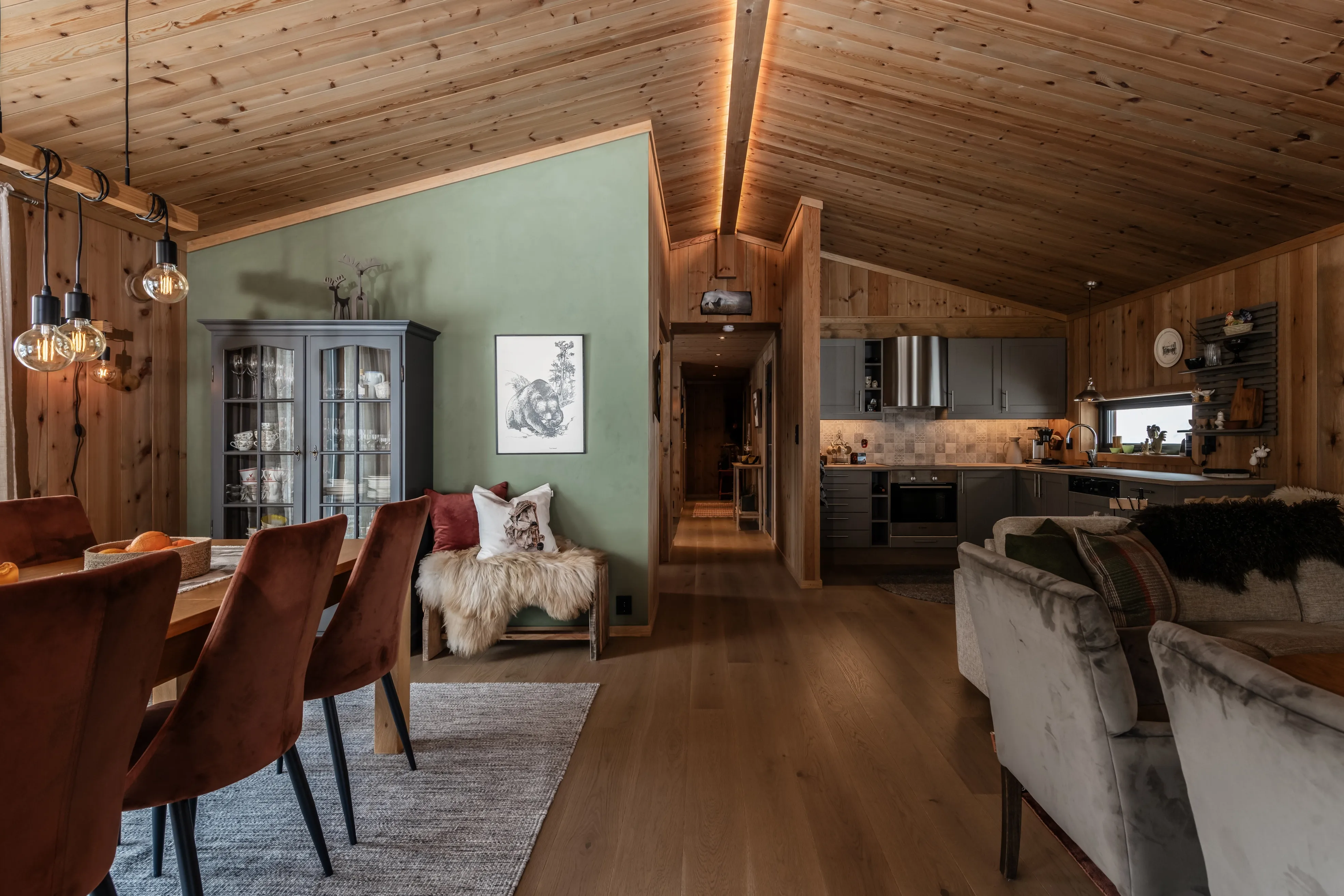Modern 4-Bedroom Cabin with Panoramic Views in Scenic Nesbyen, Norway - View image 25 of 47