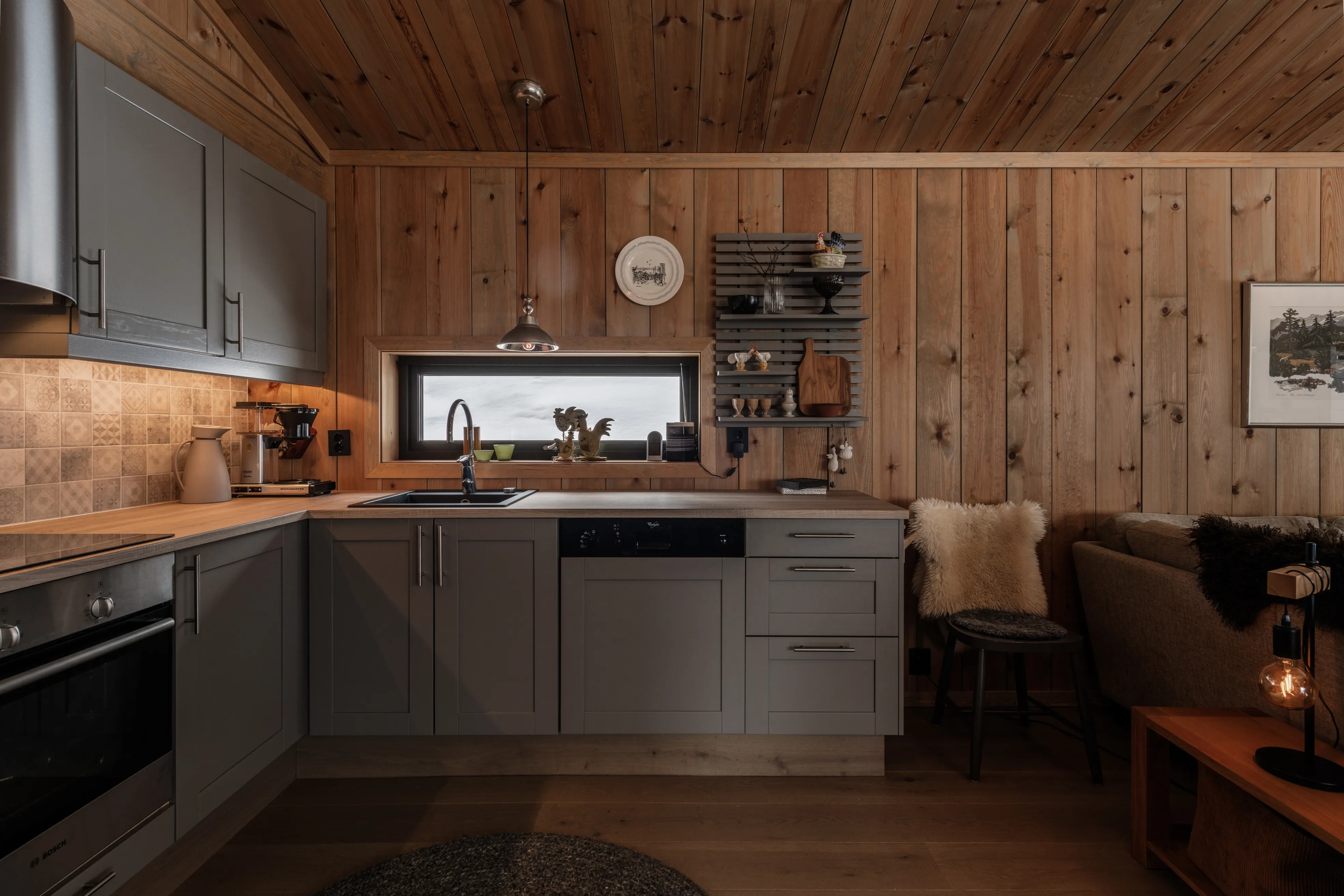 Modern 4-Bedroom Cabin with Panoramic Views in Scenic Nesbyen, Norway - View image 27 of 47