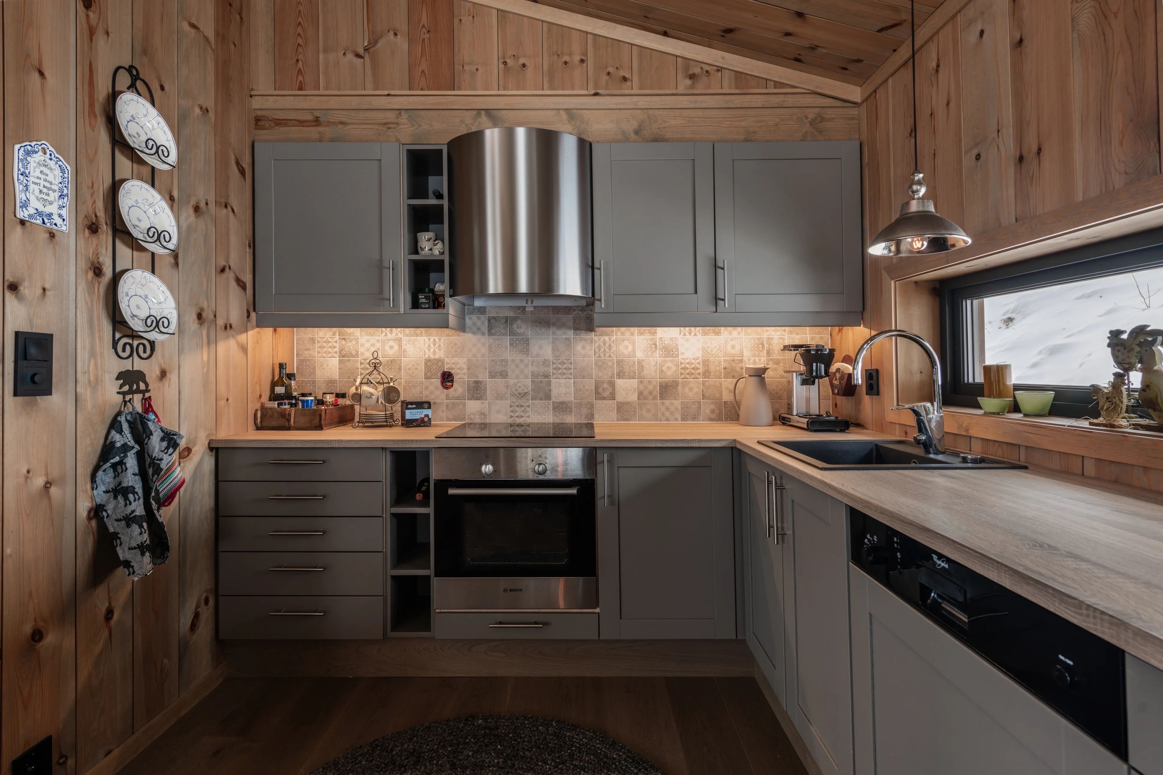 Modern 4-Bedroom Cabin with Panoramic Views in Scenic Nesbyen, Norway - View image 28 of 47