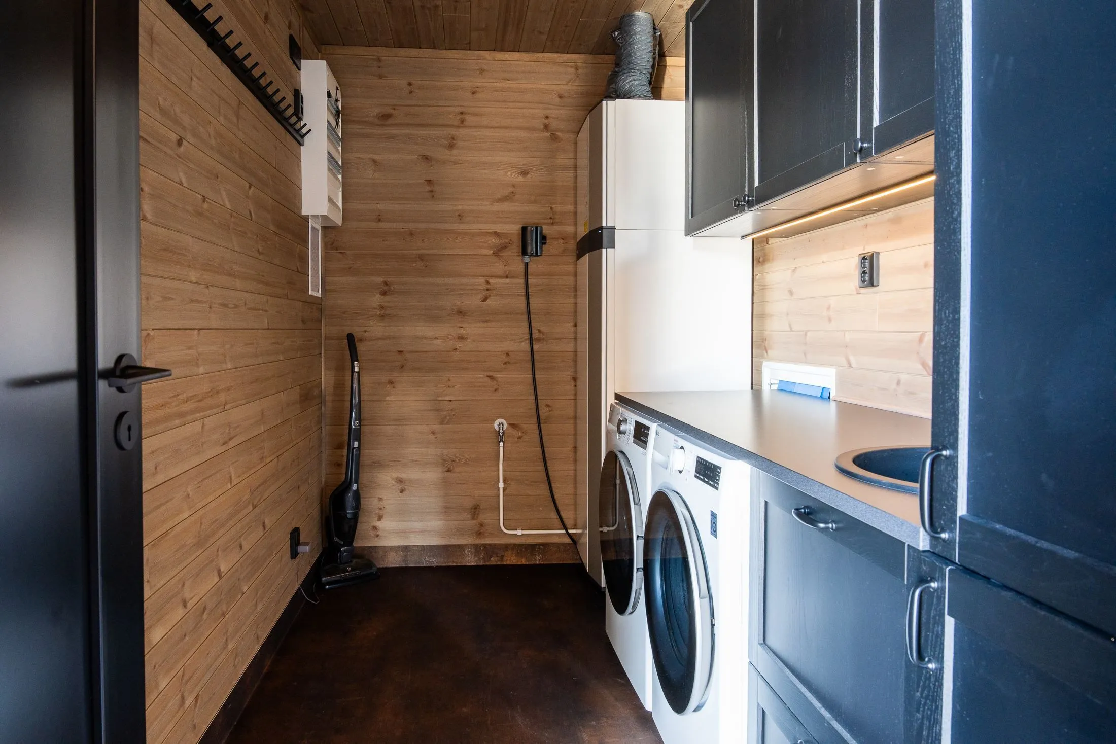 Contemporary 4-Bedroom Country House Near Kultsjön Lake, Klimpfjäll - View image 24 of 33