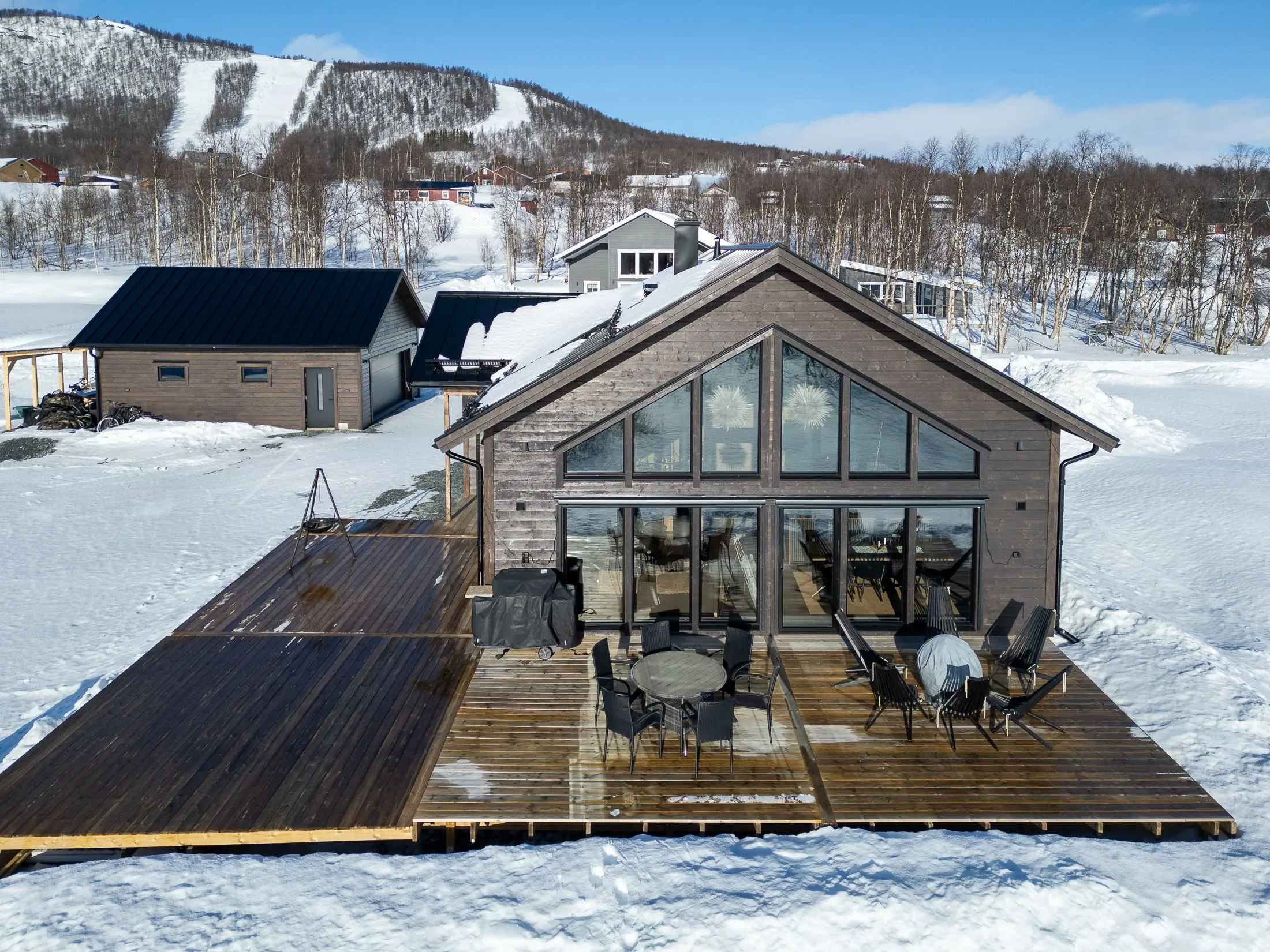 Contemporary 4-Bedroom Country House Near Kultsjön Lake, Klimpfjäll - View image 25 of 33