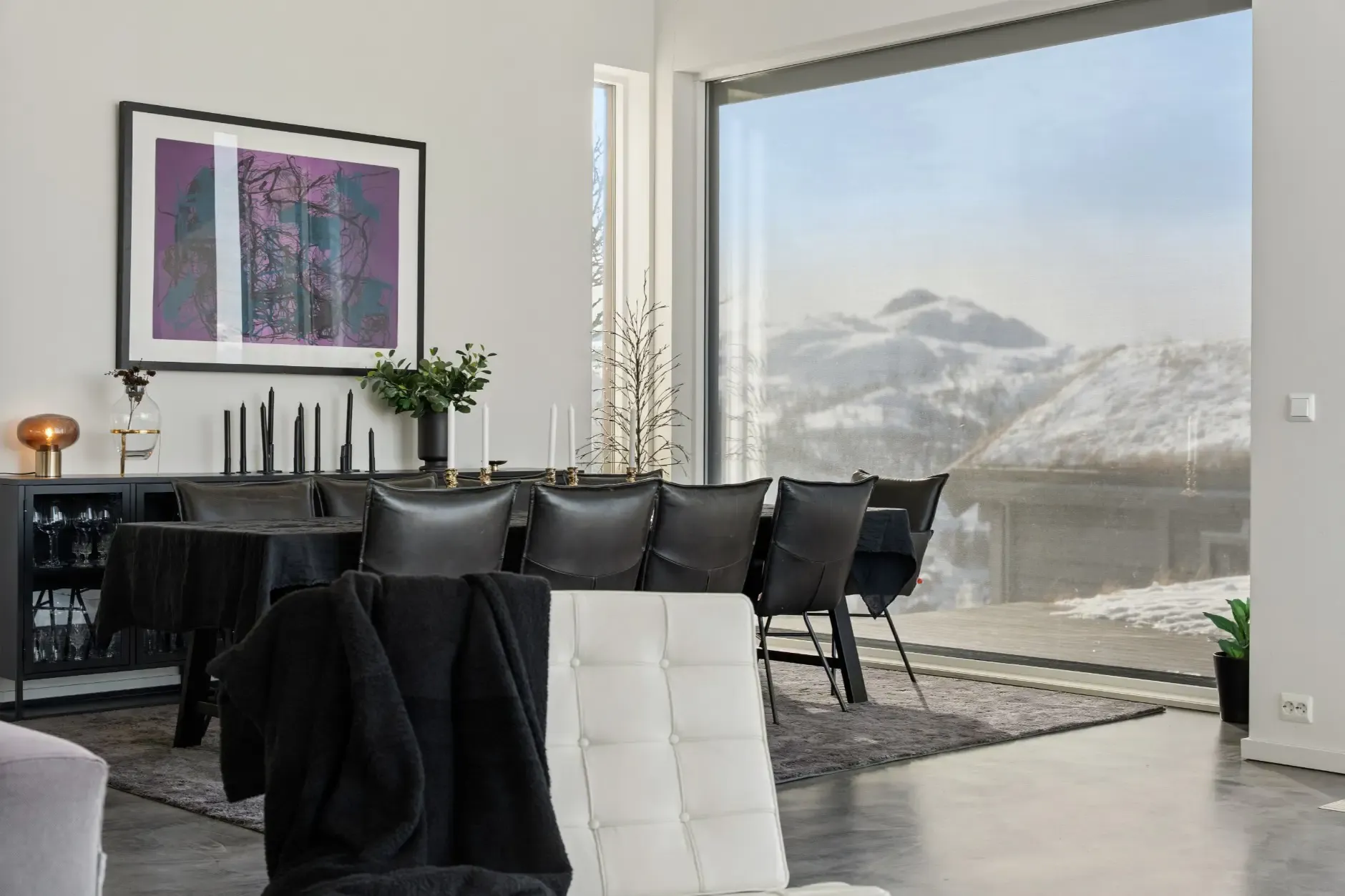 Contemporary 4-Bedroom Country House with Terrace in Norway's Telemark Region - View image 15 of 47