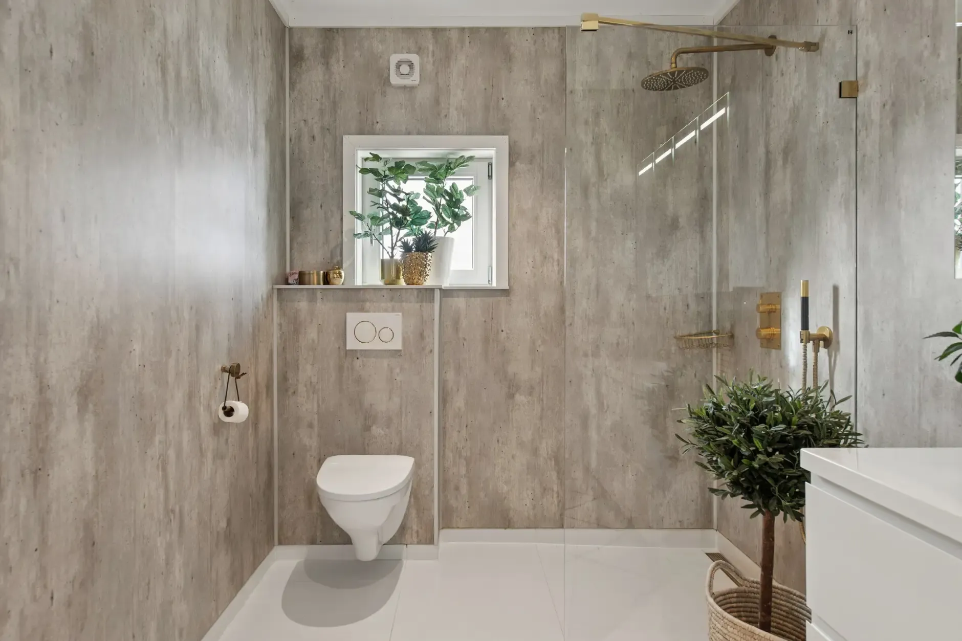 Contemporary 4-Bedroom Country House with Terrace in Norway's Telemark Region - View image 21 of 47