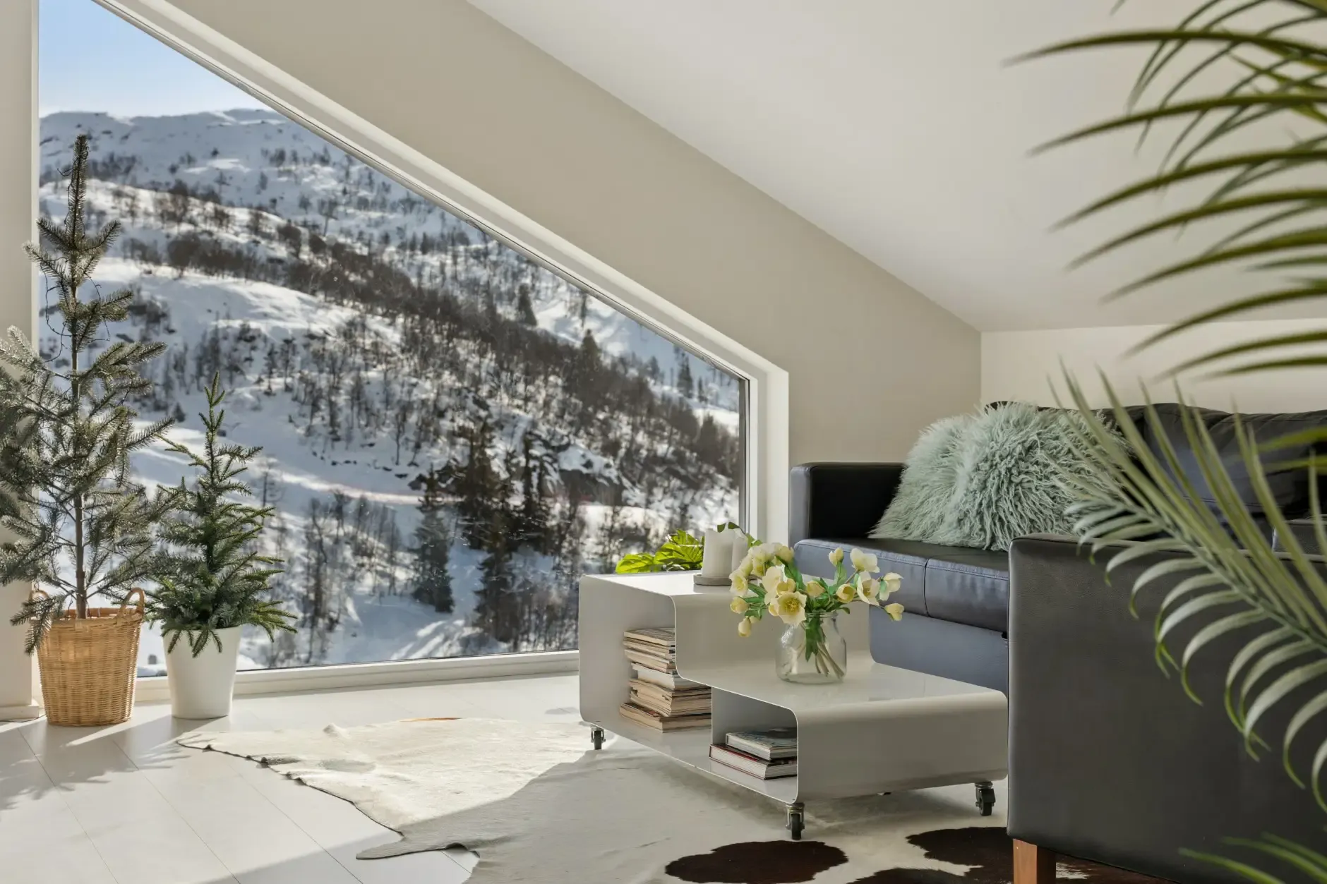 Contemporary 4-Bedroom Country House with Terrace in Norway's Telemark Region - View image 28 of 47