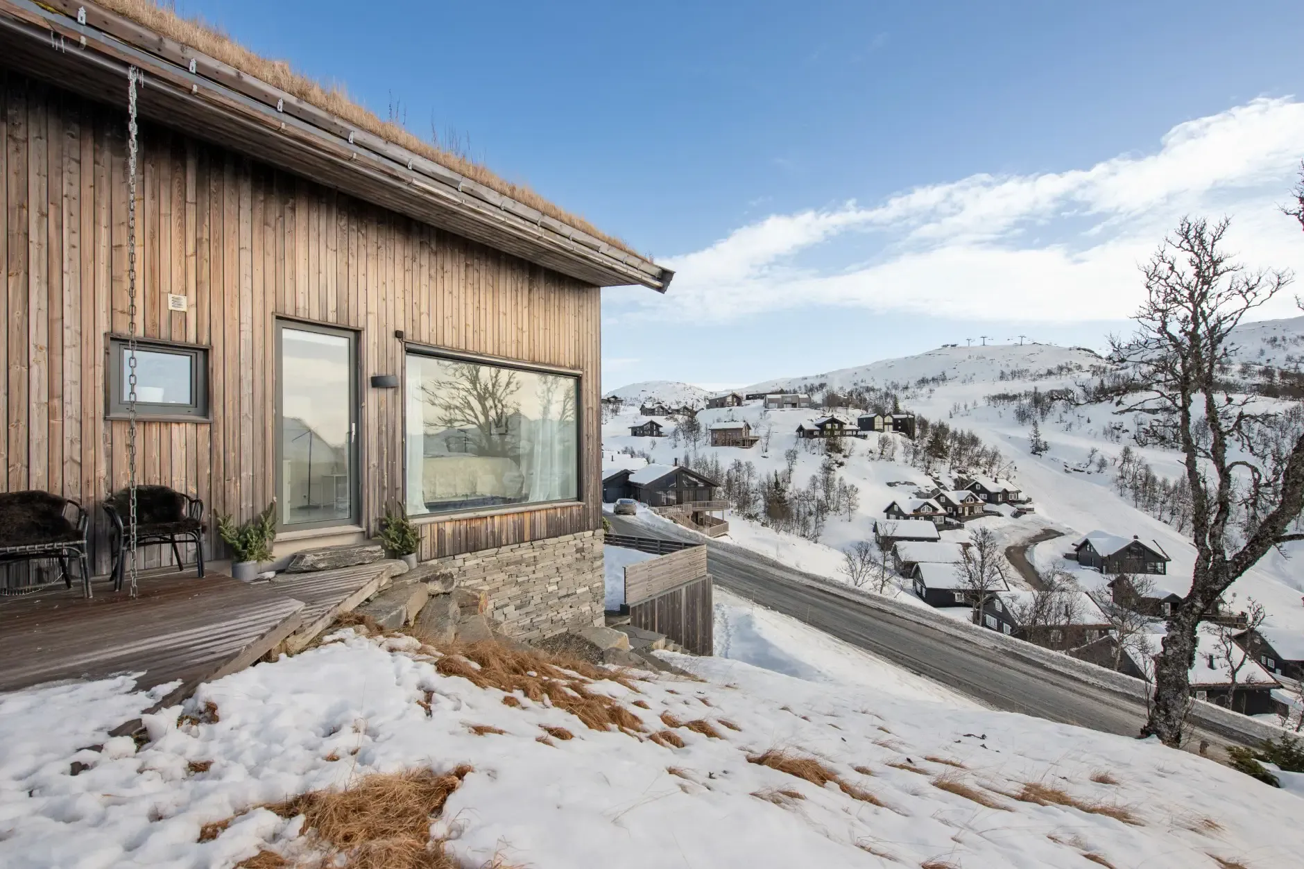 Contemporary 4-Bedroom Country House with Terrace in Norway's Telemark Region - View image 43 of 47