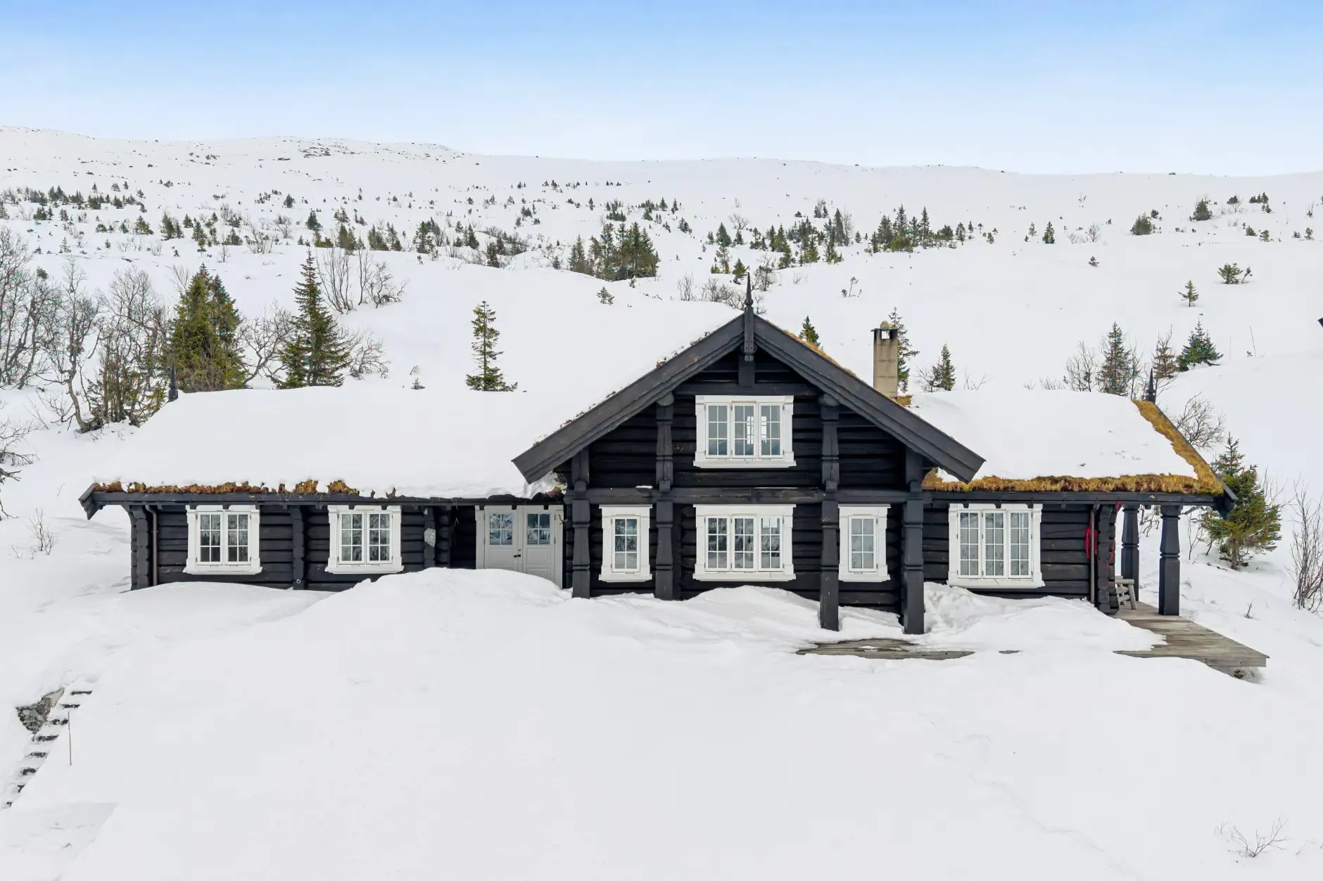 Spacious 5-Bedroom Cabin in Flå with Sauna and Ski Access - Image 1