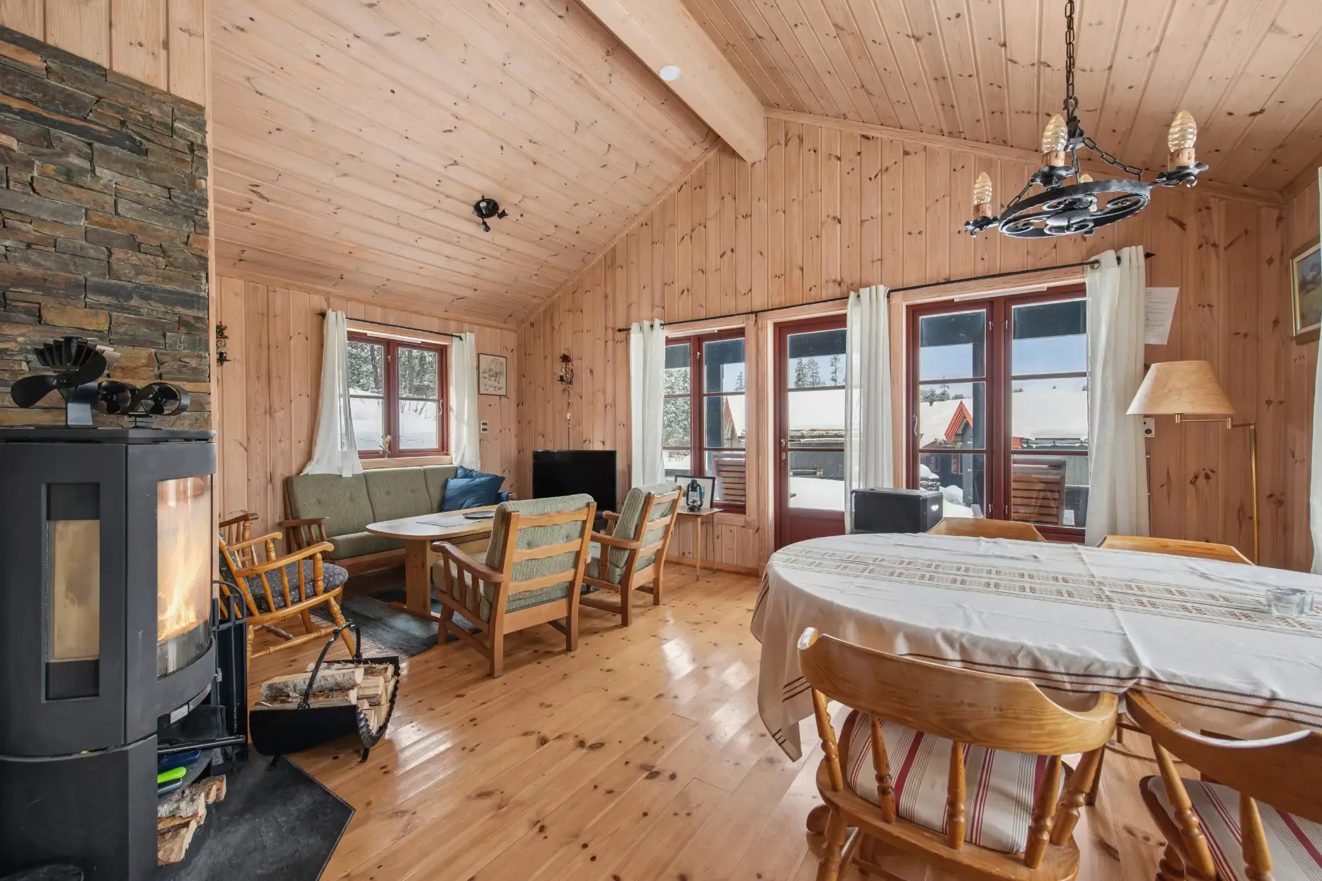 Contemporary 3-Bedroom House with Terrace in Scenic Rauland, Norway - View image 8 of 24