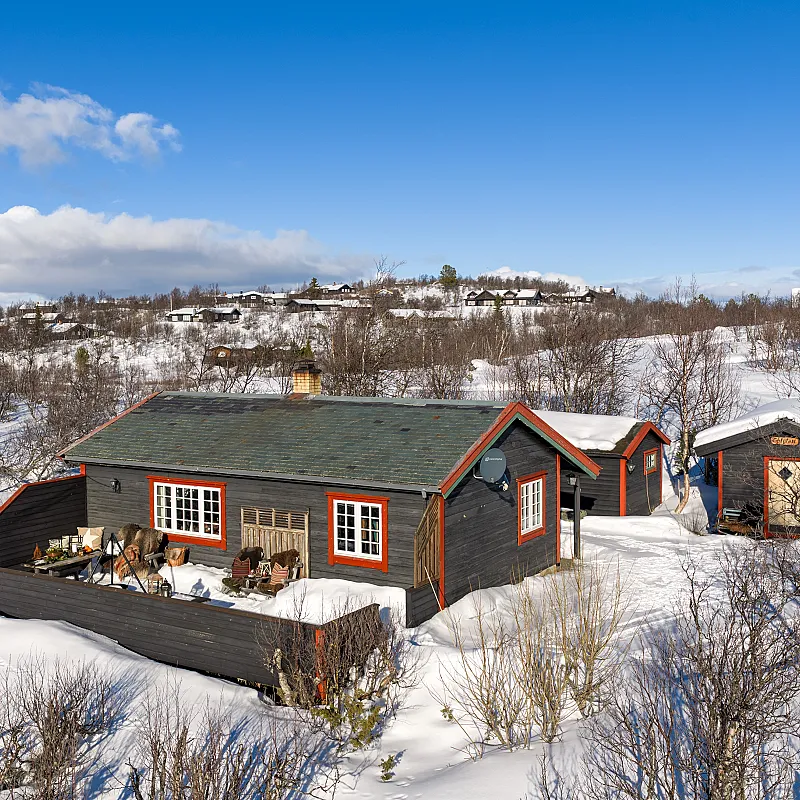 1960s Geilo Cabin with Expansive Terrace and Mountain Vistas