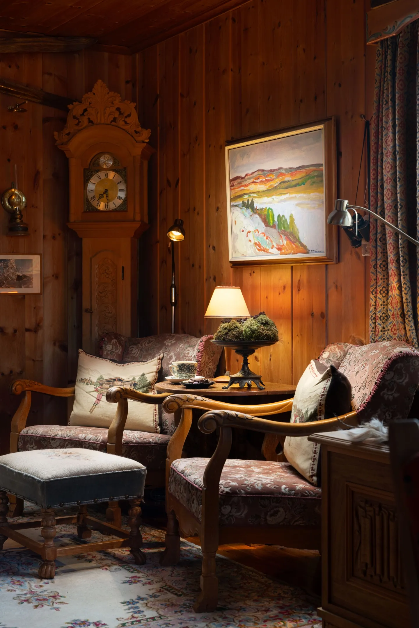 1960s Geilo Cabin with Expansive Terrace and Mountain Vistas - View image 8 of 28