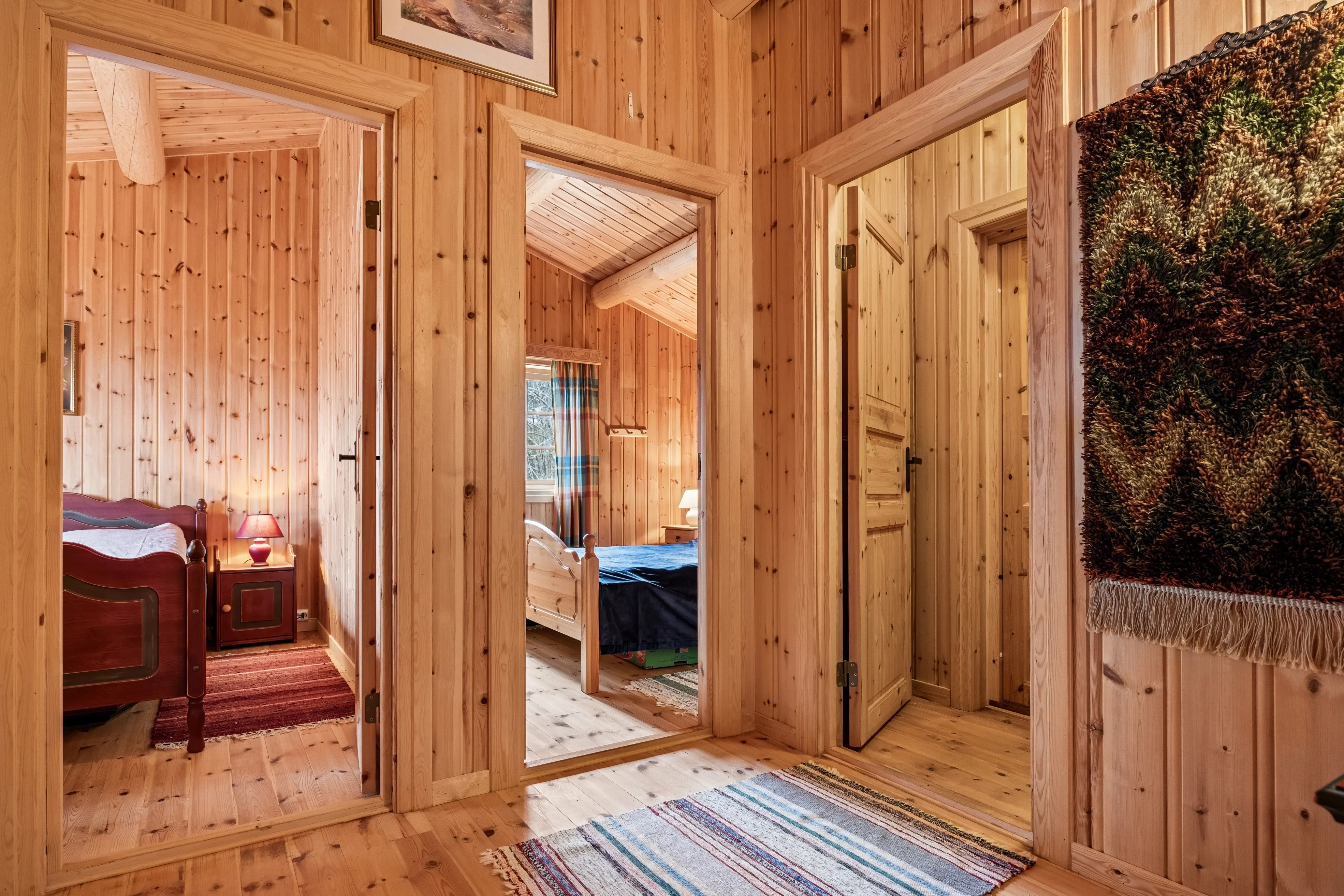 2001 Trøndelag Cabin with Expansive Terrace and Sea Proximity - View image 8 of 38