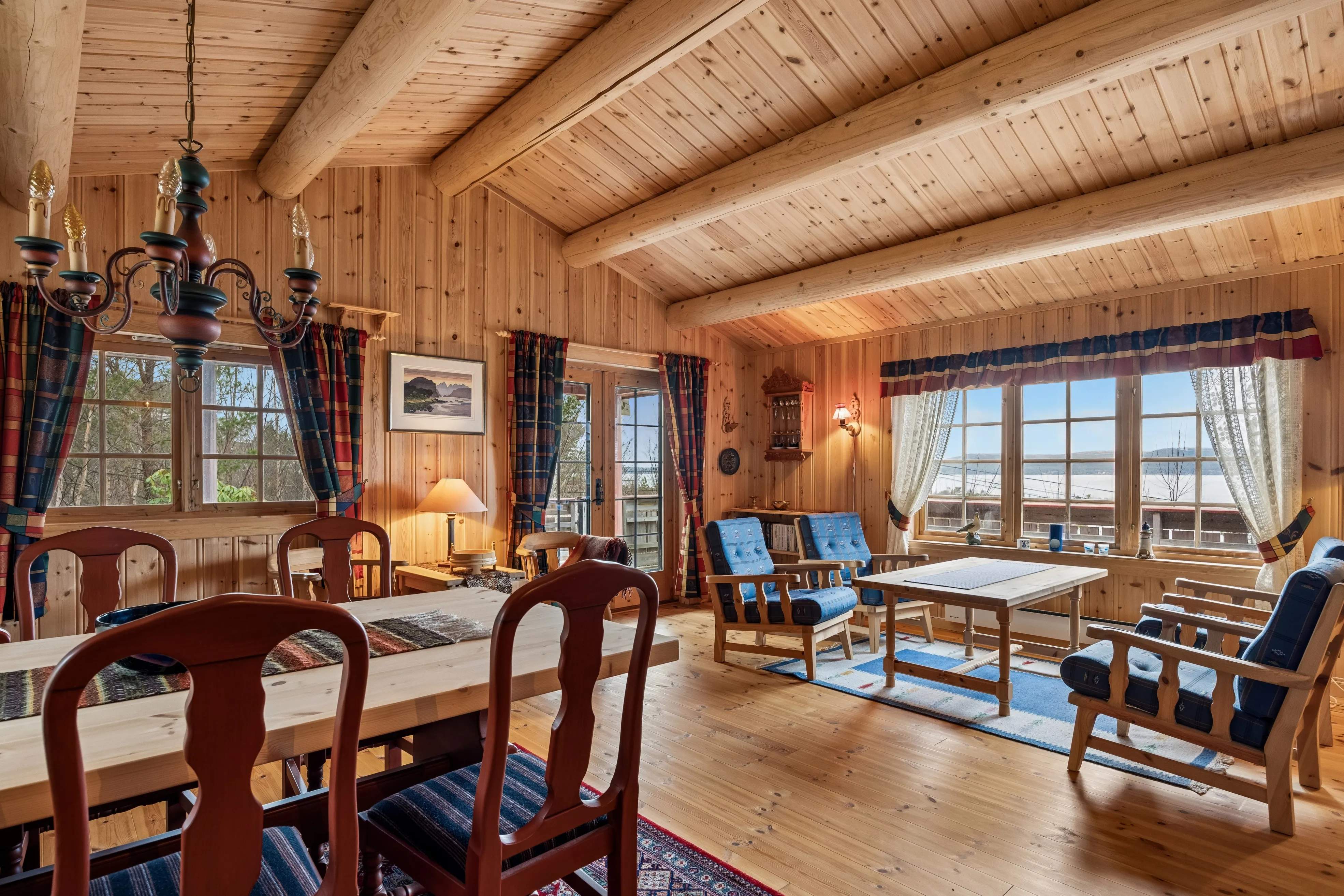 2001 Trøndelag Cabin with Expansive Terrace and Sea Proximity - View image 30 of 38