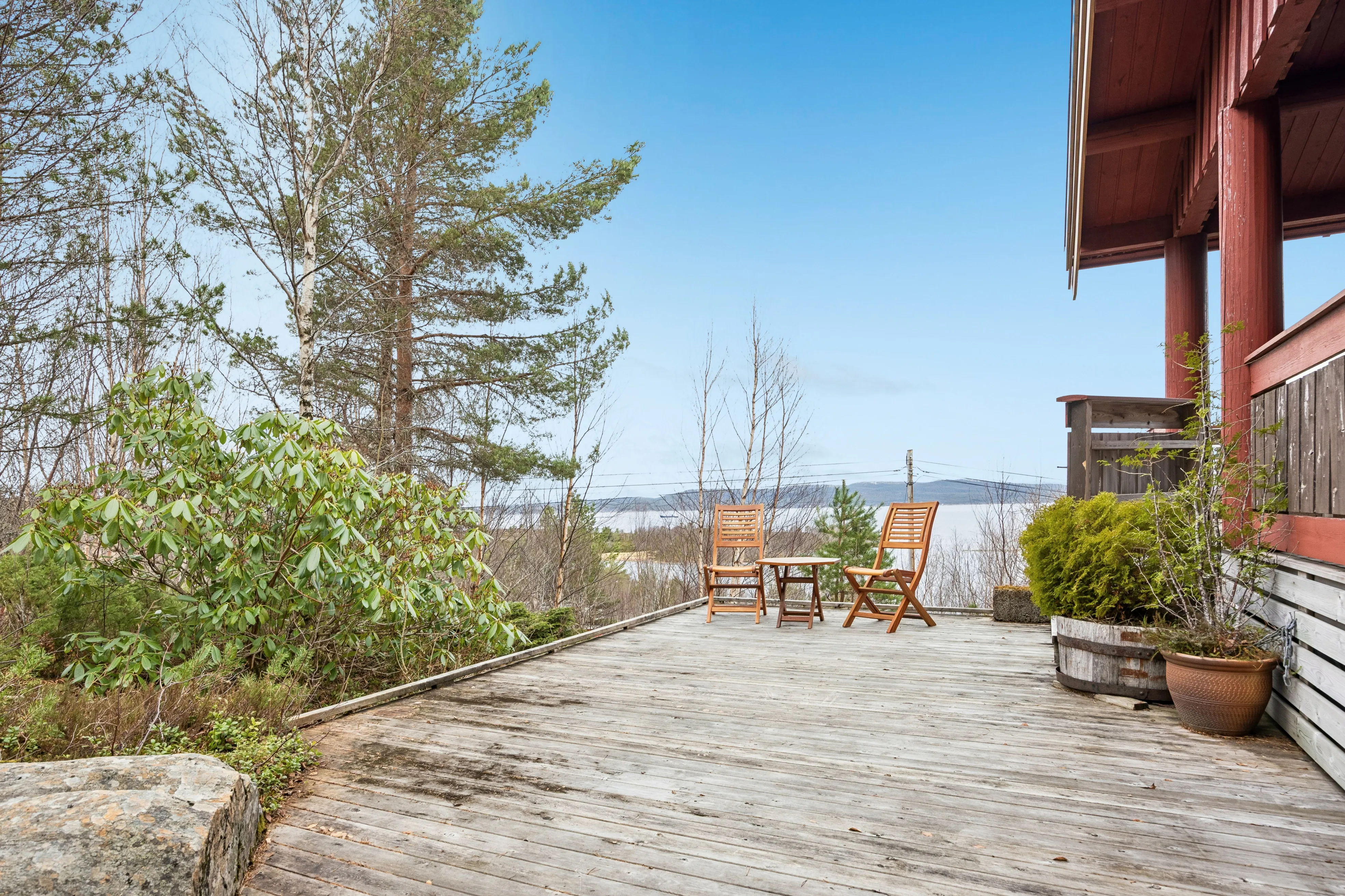 2001 Trøndelag Cabin with Expansive Terrace and Sea Proximity - View image 32 of 38