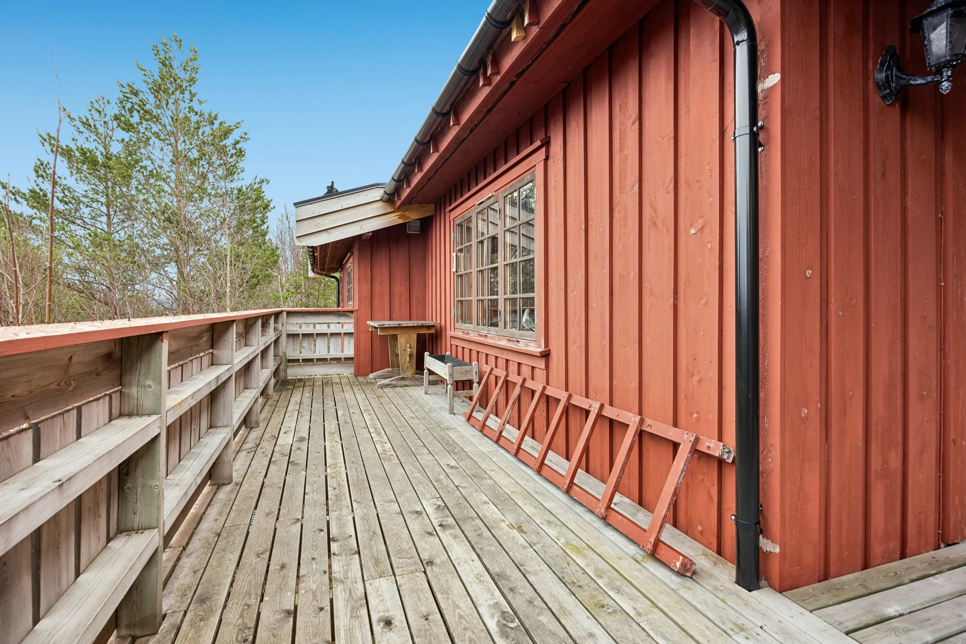 2001 Trøndelag Cabin with Expansive Terrace and Sea Proximity - View image 34 of 38