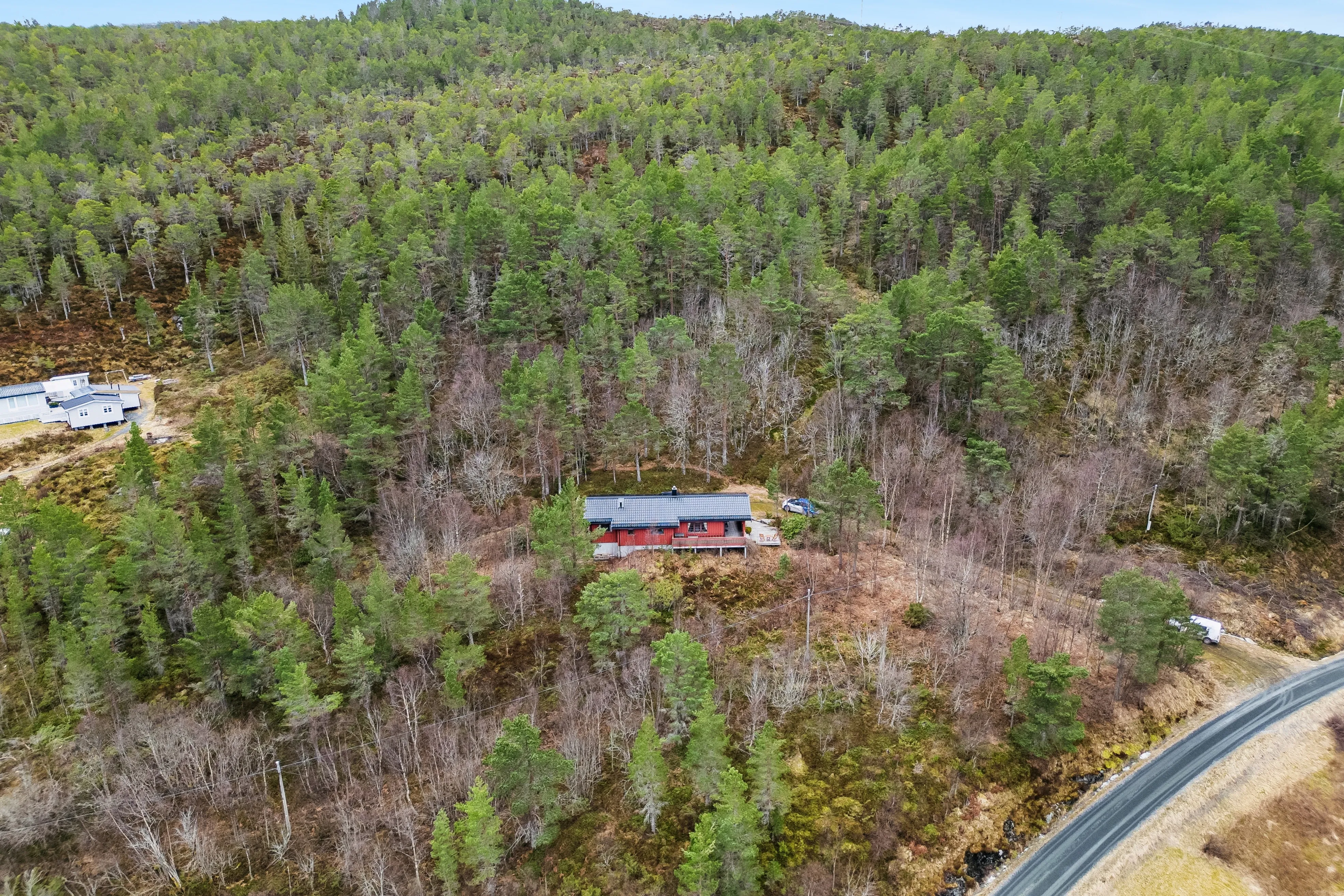 2001 Trøndelag Cabin with Expansive Terrace and Sea Proximity - View image 37 of 38