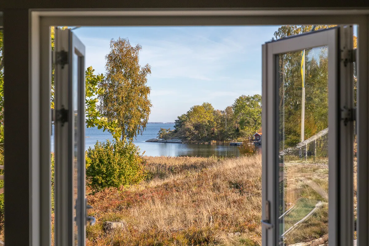 1970s Swedish Island Home with Expansive Garden and Terrace - View image 11 of 51
