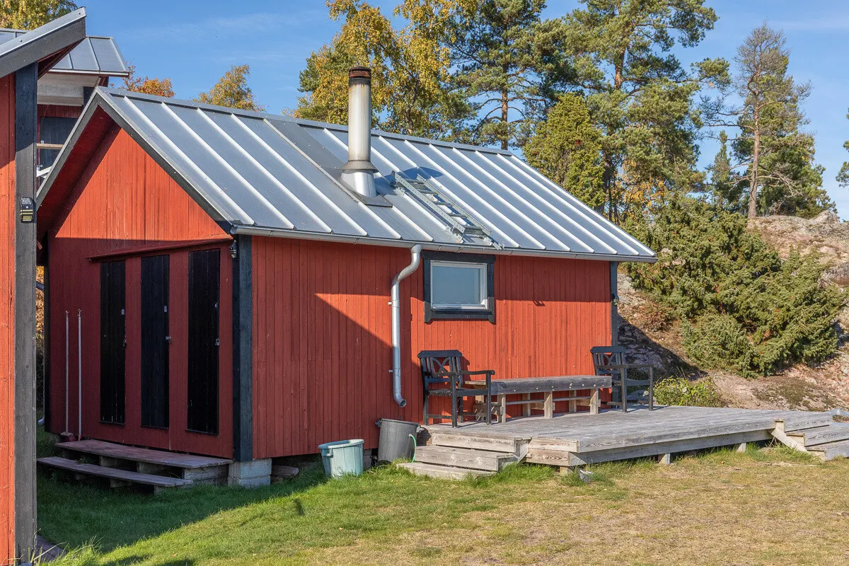 1970s Swedish Island Home with Expansive Garden and Terrace - View image 23 of 51