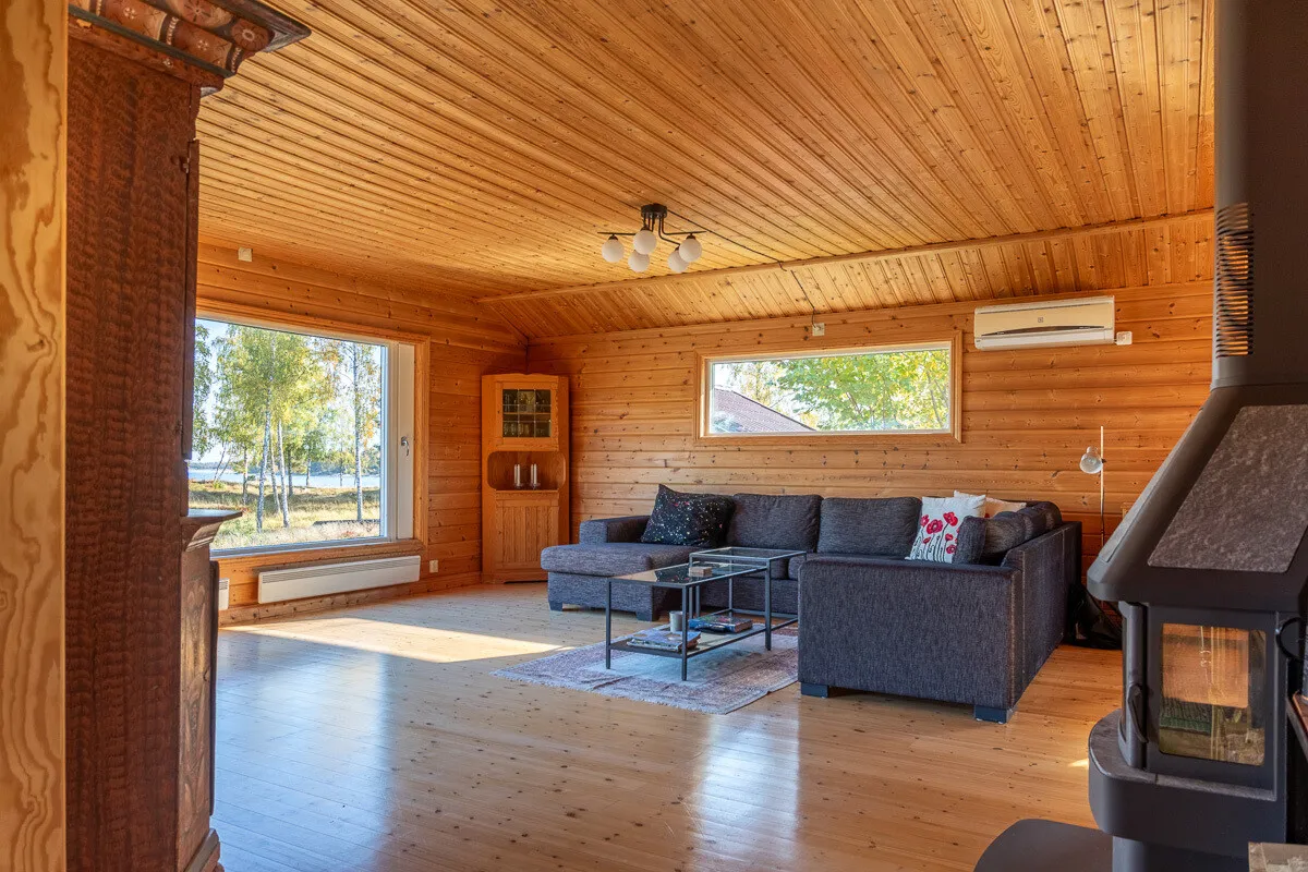 1970s Swedish Island Home with Expansive Garden and Terrace - View image 32 of 51