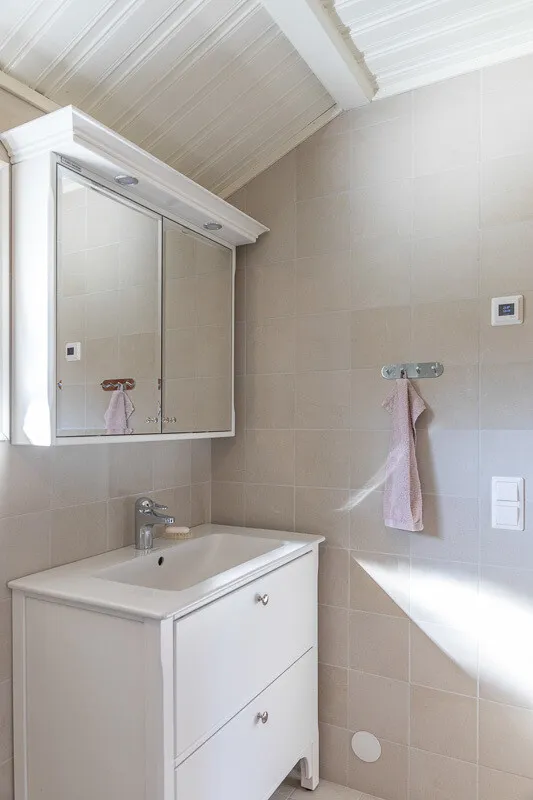 1970s Swedish Island Home with Expansive Garden and Terrace - View image 42 of 51