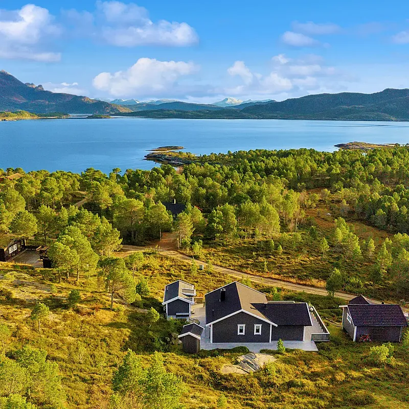 Scenic 2-Bedroom Cabin with Terrace and Parking in Tranøy, Norway
