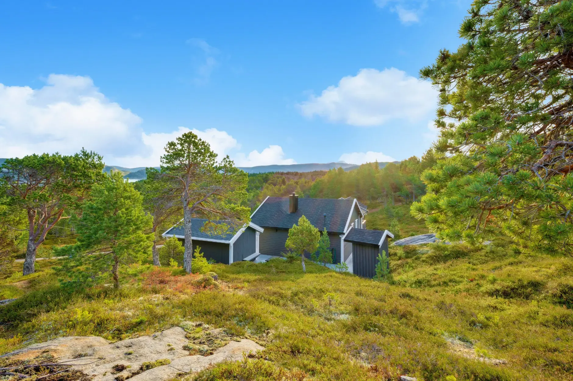 Scenic 2-Bedroom Cabin with Terrace and Parking in Tranøy, Norway - View image 35 of 35