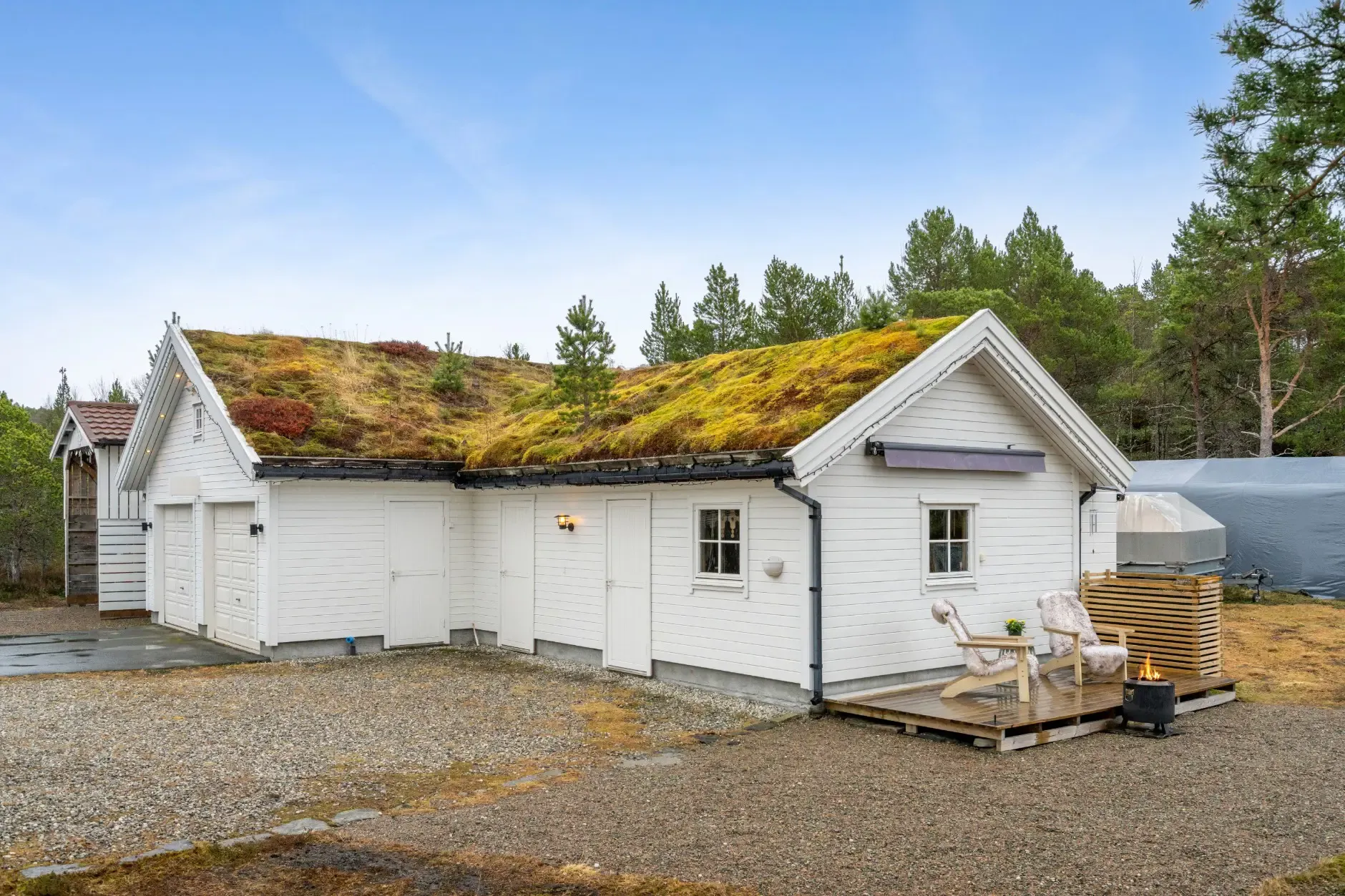 Spacious 5-Bedroom House with Expansive Garden in Scenic Ulvsvåg, Norway - View image 39 of 45