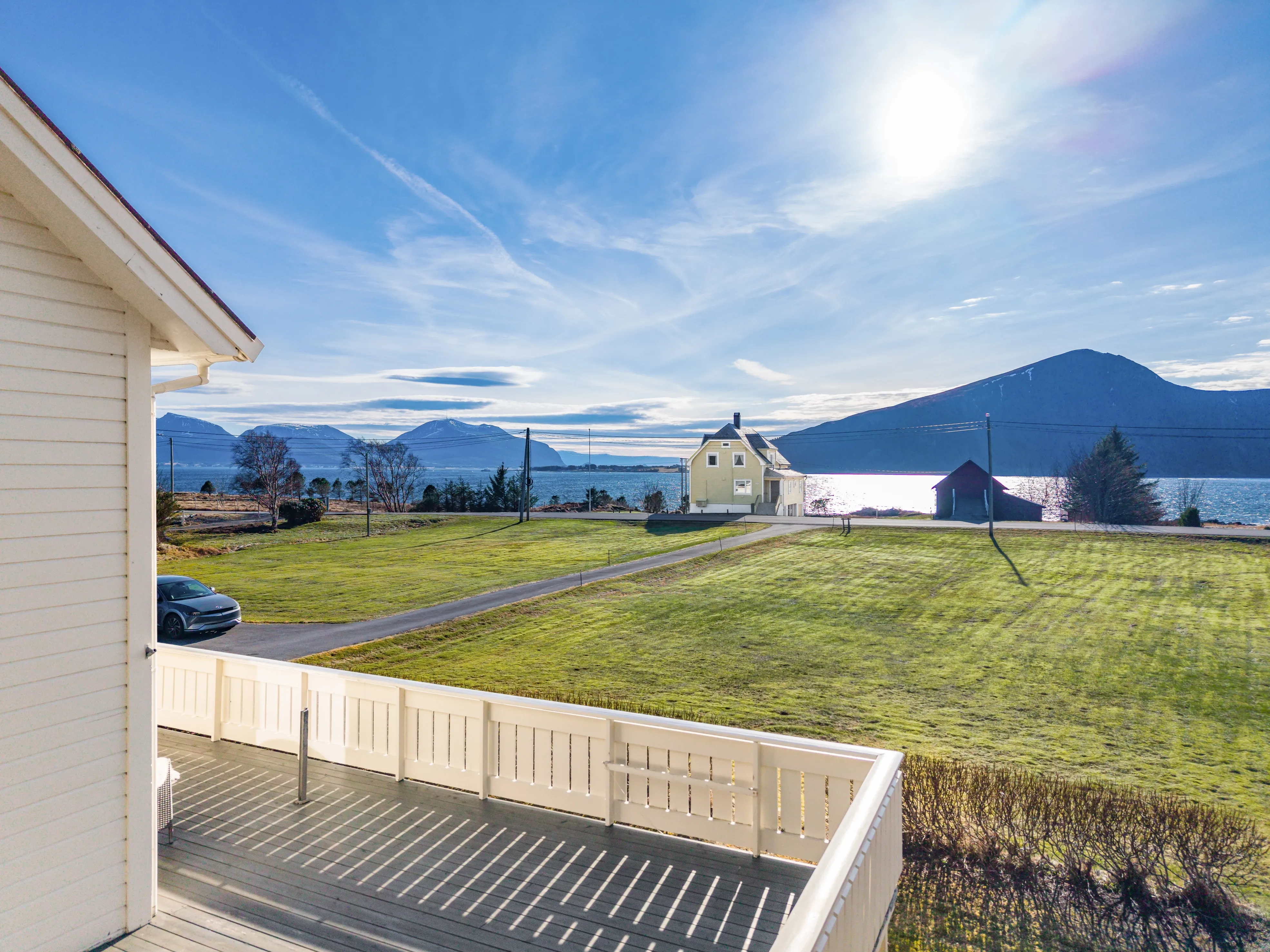 1960s Spacious 5-Bedroom House with Expansive Grounds in Fjørtoft, Norway - View image 33 of 51