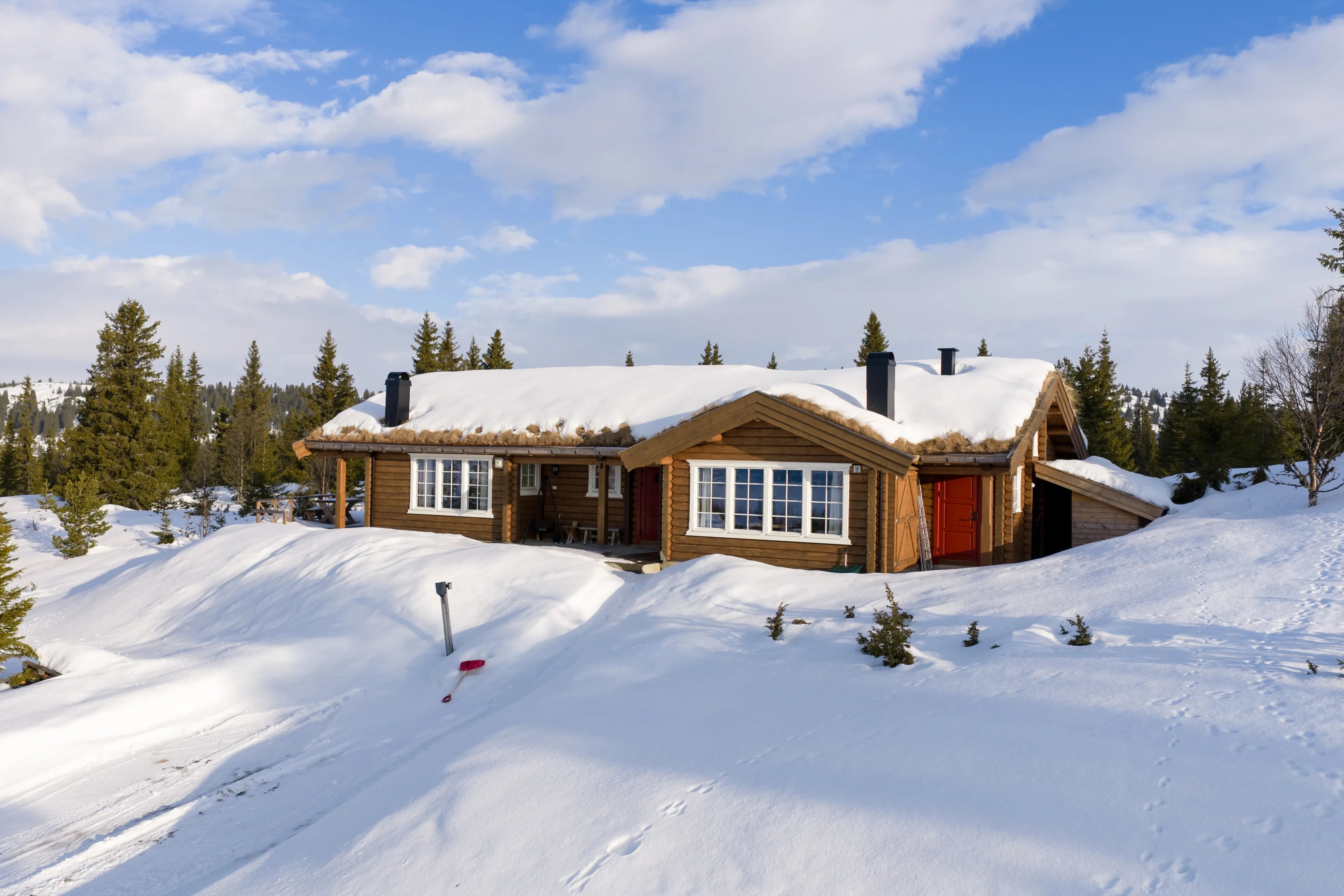 Modern 3-Bedroom Country House with Scenic Views in Gol, Norway - Image 5