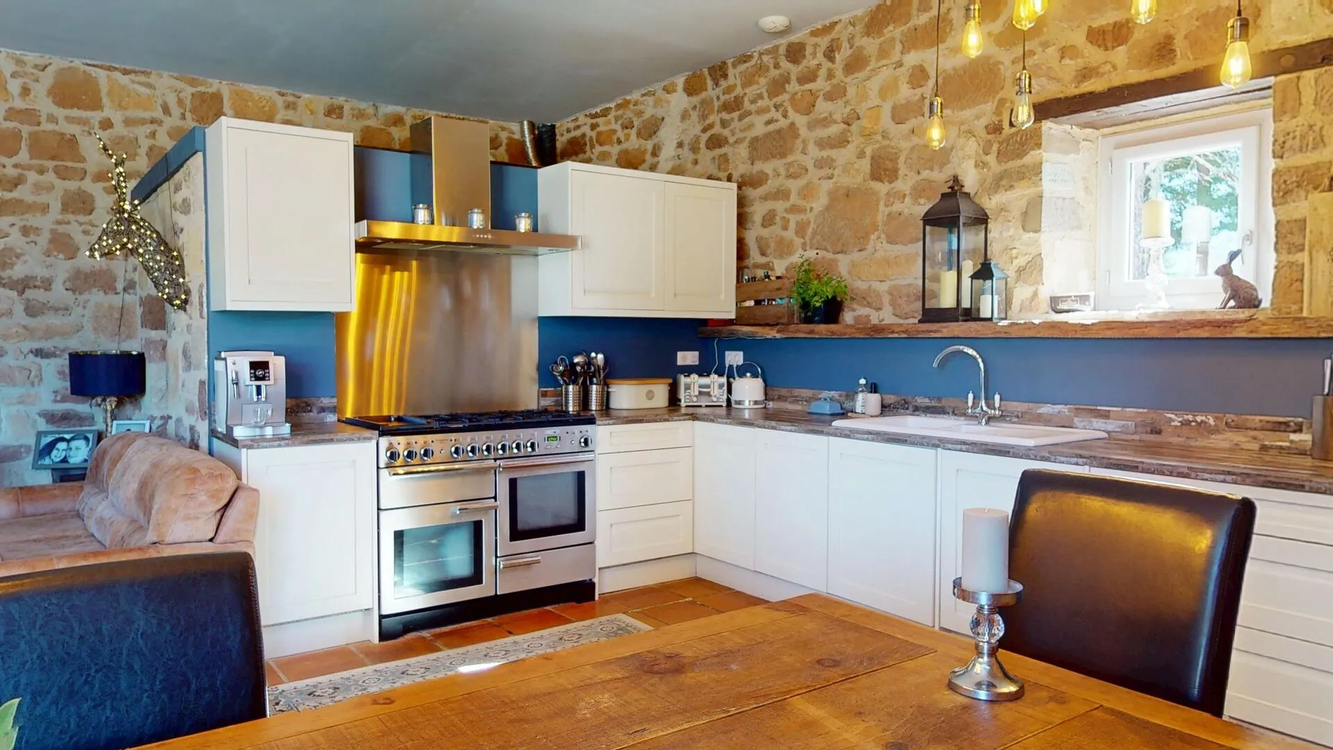 Spacious 4-Bedroom House with Pool and Guest House in Hautefort, France - View image 16 of 48