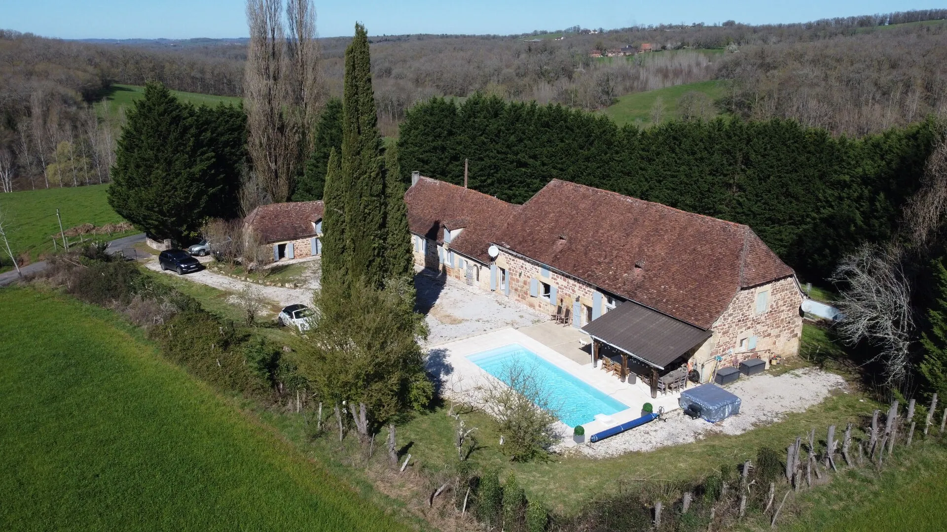 Spacious 4-Bedroom House with Pool and Guest House in Hautefort, France - View image 20 of 48