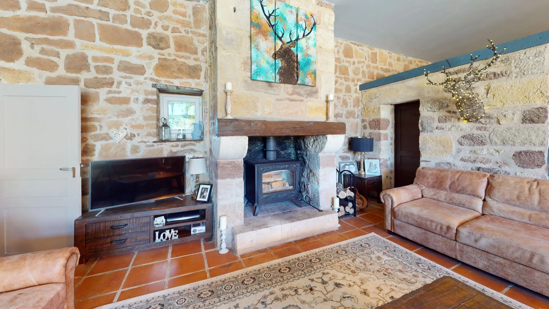 Spacious 4-Bedroom House with Pool and Guest House in Hautefort, France - View image 46 of 48