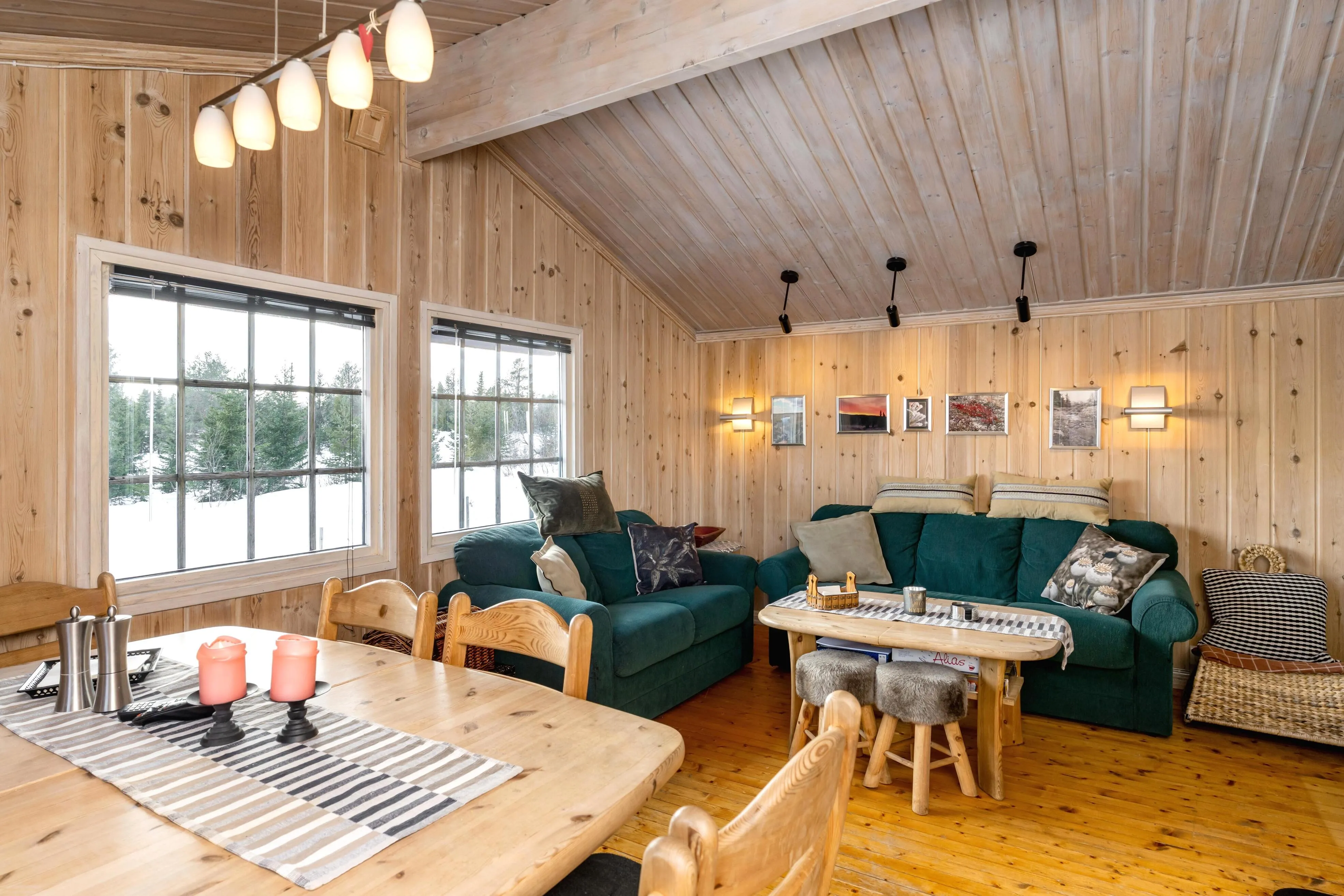 1970s Ski-In/Ski-Out Cabin in Gol with Terrace and Parking - View image 12 of 29