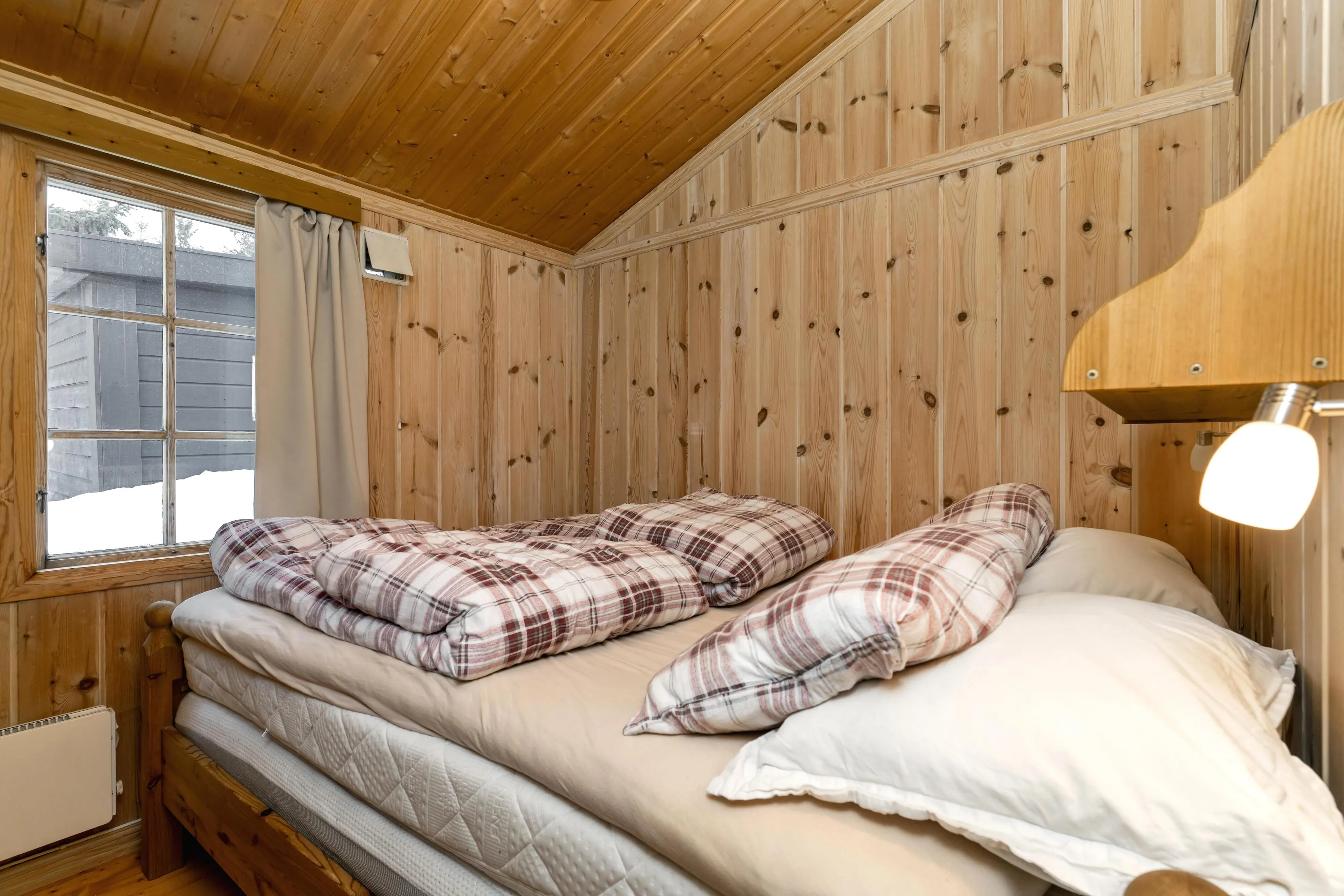 1970s Ski-In/Ski-Out Cabin in Gol with Terrace and Parking - View image 17 of 29