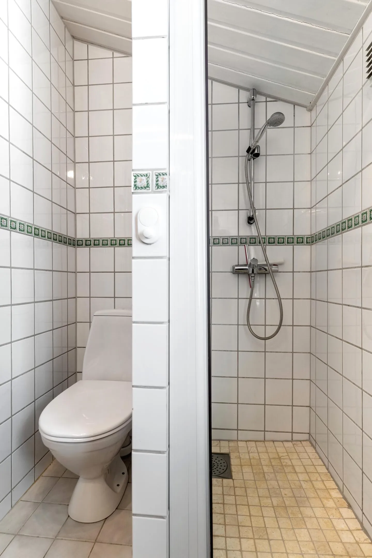 1970s Ski-In/Ski-Out Cabin in Gol with Terrace and Parking - View image 21 of 29