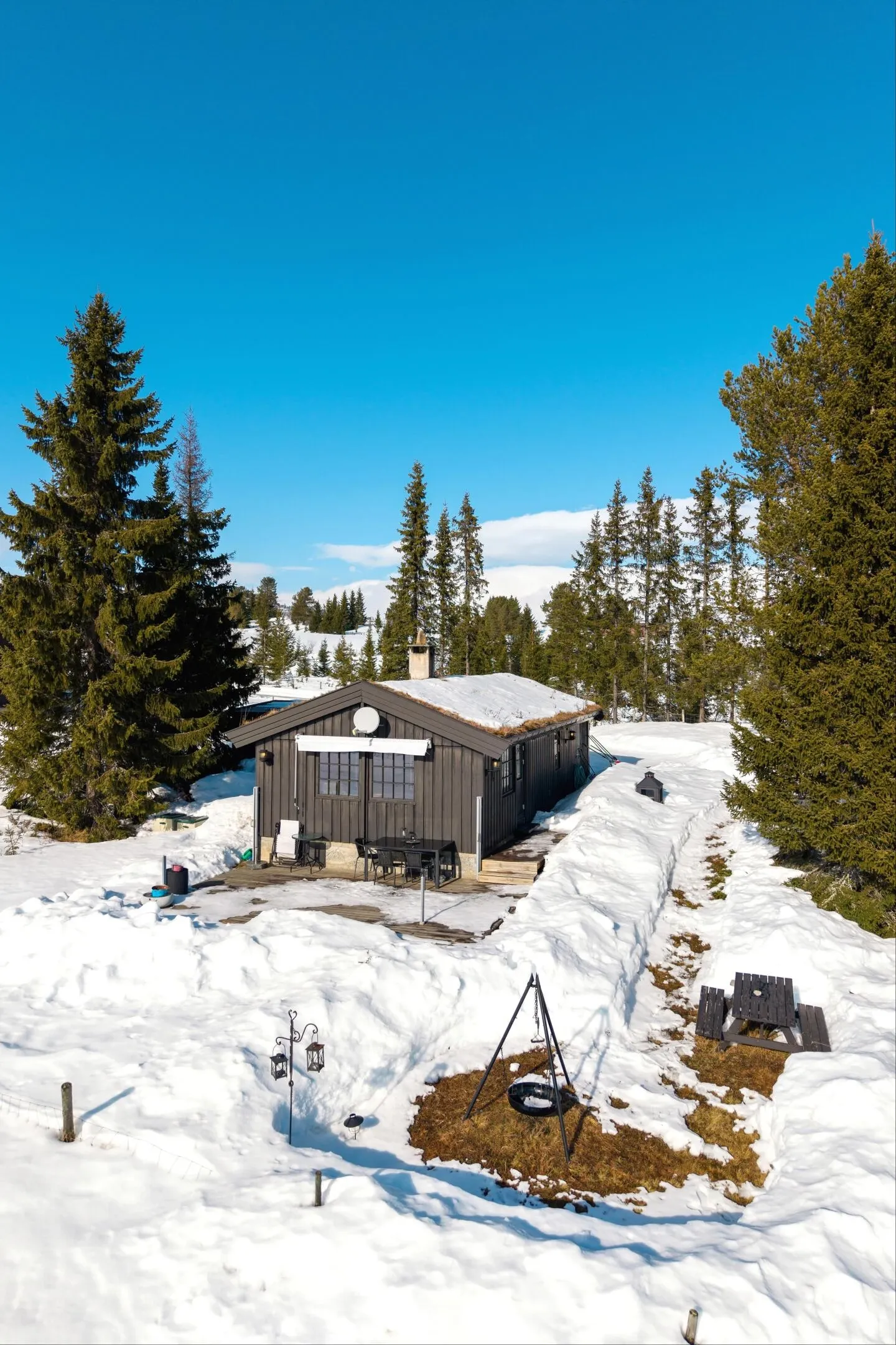1970s Ski-In/Ski-Out Cabin in Gol with Terrace and Parking - View image 25 of 29