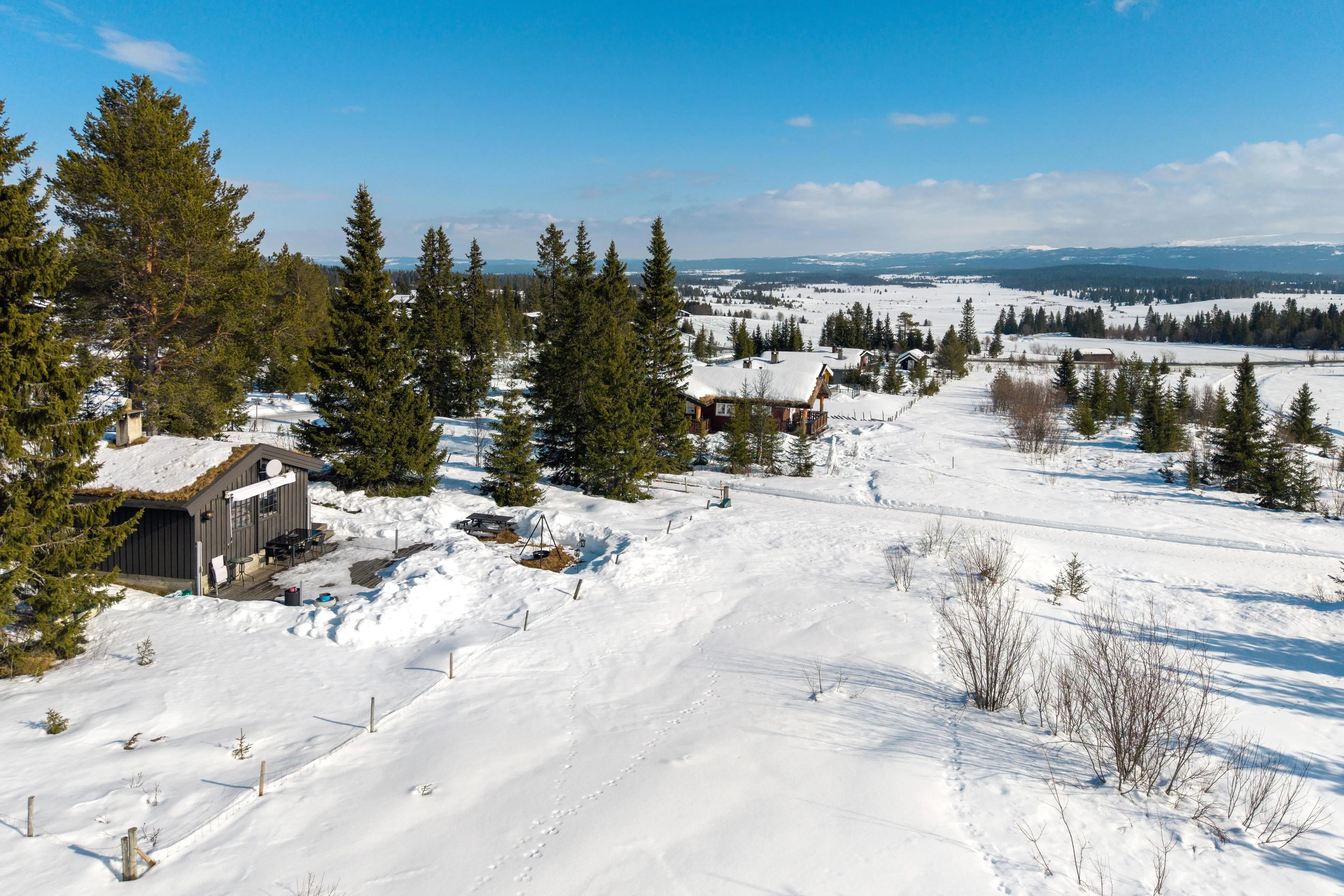 1970s Ski-In/Ski-Out Cabin in Gol with Terrace and Parking - View image 28 of 29