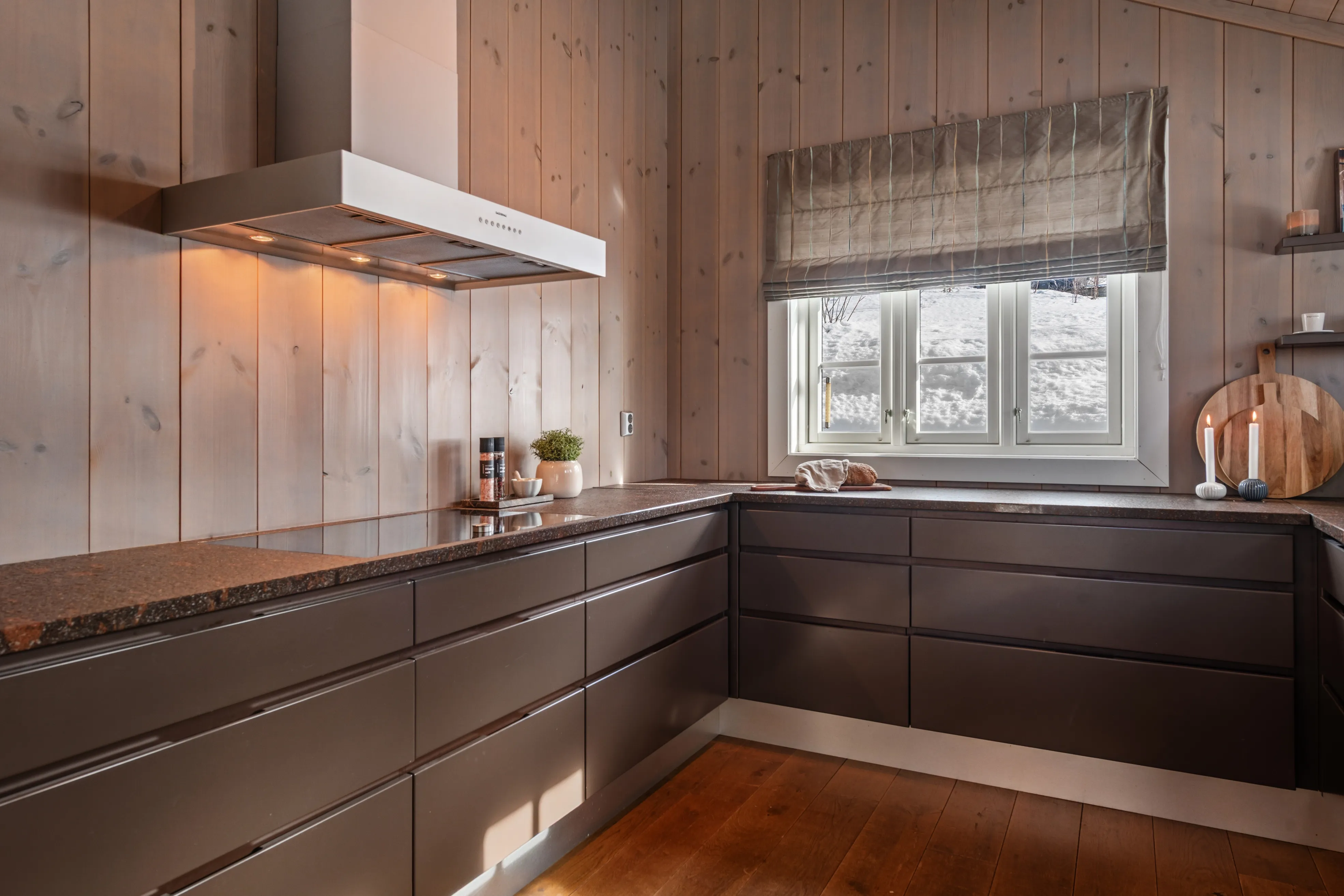 Contemporary 4-Bedroom Chalet with Sauna and Garden in Hol, Norway - View image 24 of 71