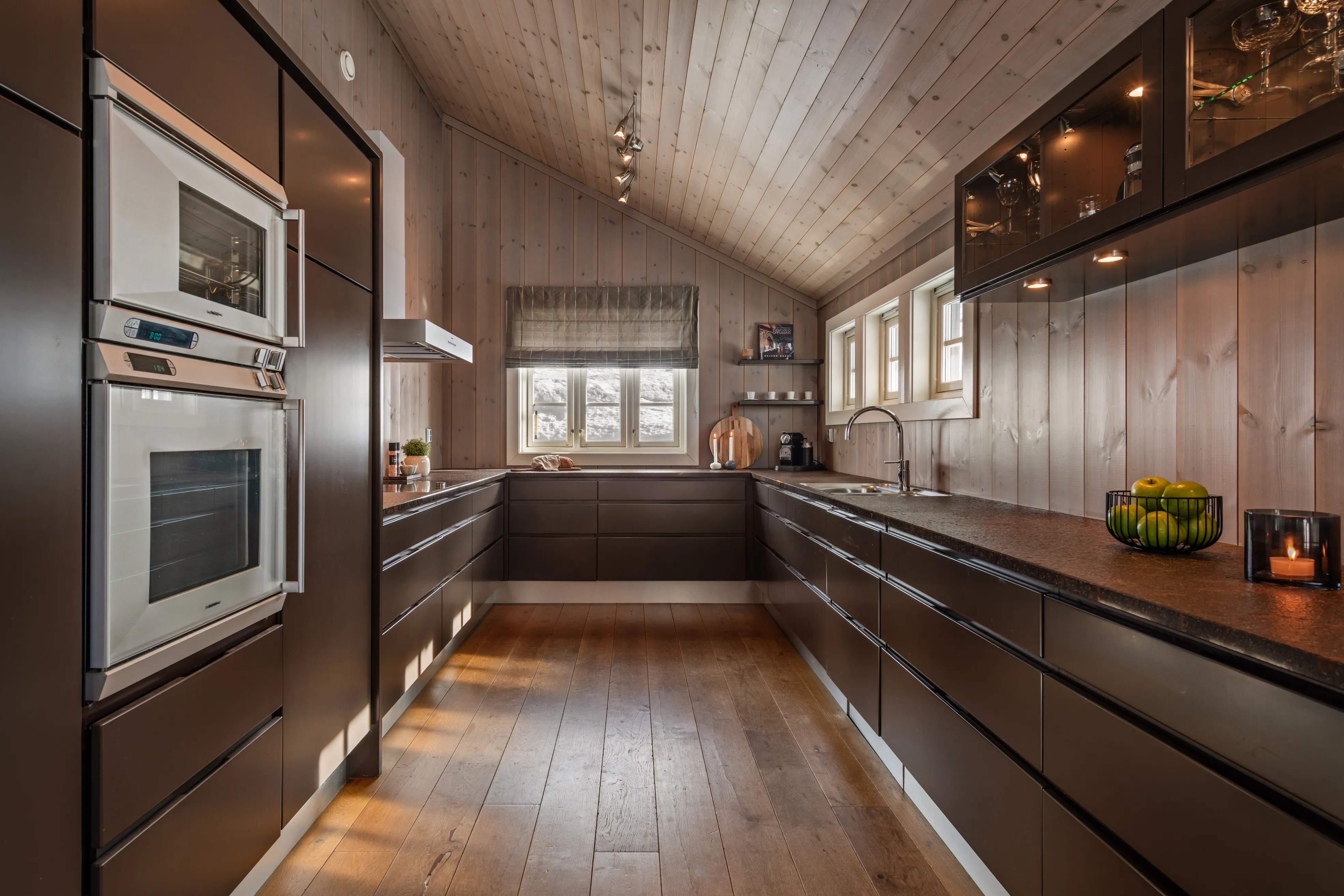 Contemporary 4-Bedroom Chalet with Sauna and Garden in Hol, Norway - View image 26 of 71