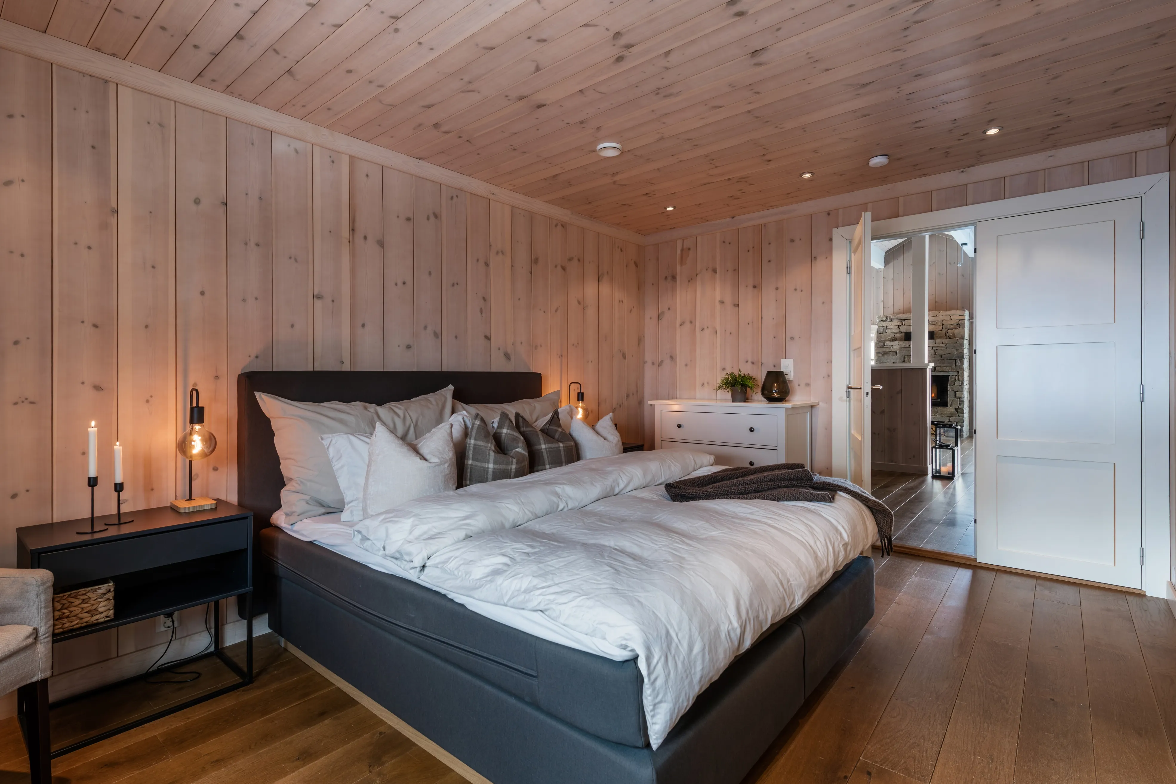 Contemporary 4-Bedroom Chalet with Sauna and Garden in Hol, Norway - View image 28 of 71