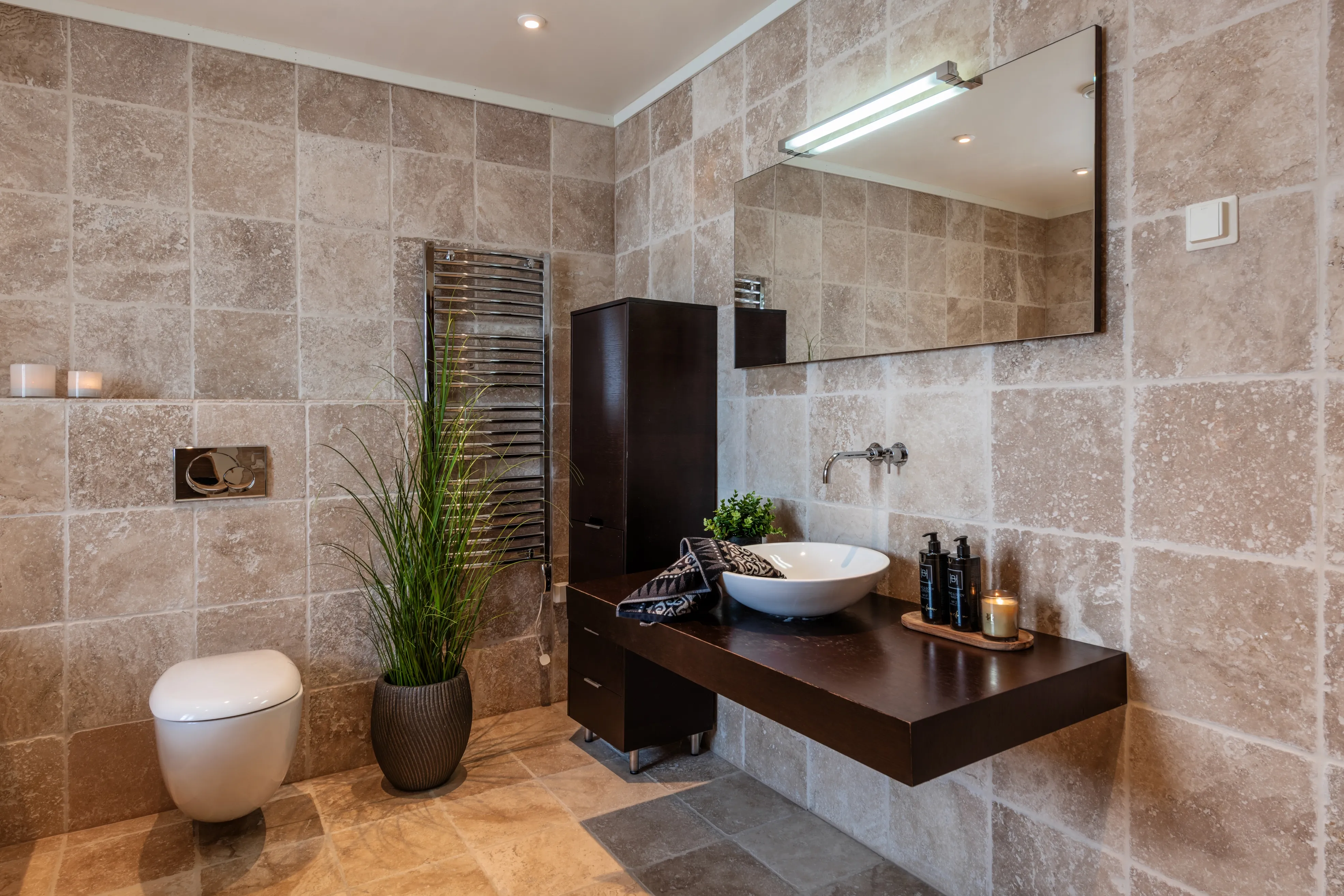 Contemporary 4-Bedroom Chalet with Sauna and Garden in Hol, Norway - View image 40 of 71