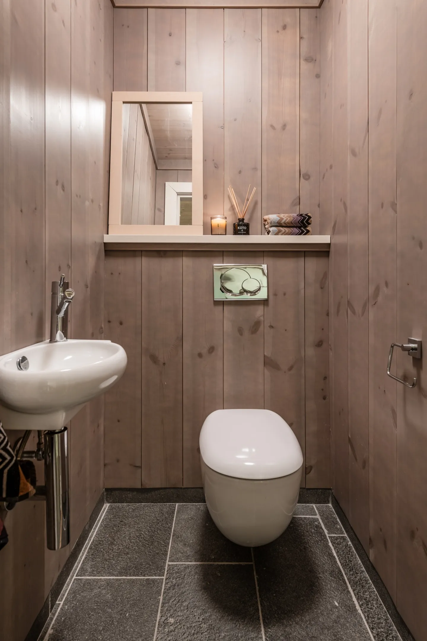 Contemporary 4-Bedroom Chalet with Sauna and Garden in Hol, Norway - View image 53 of 71