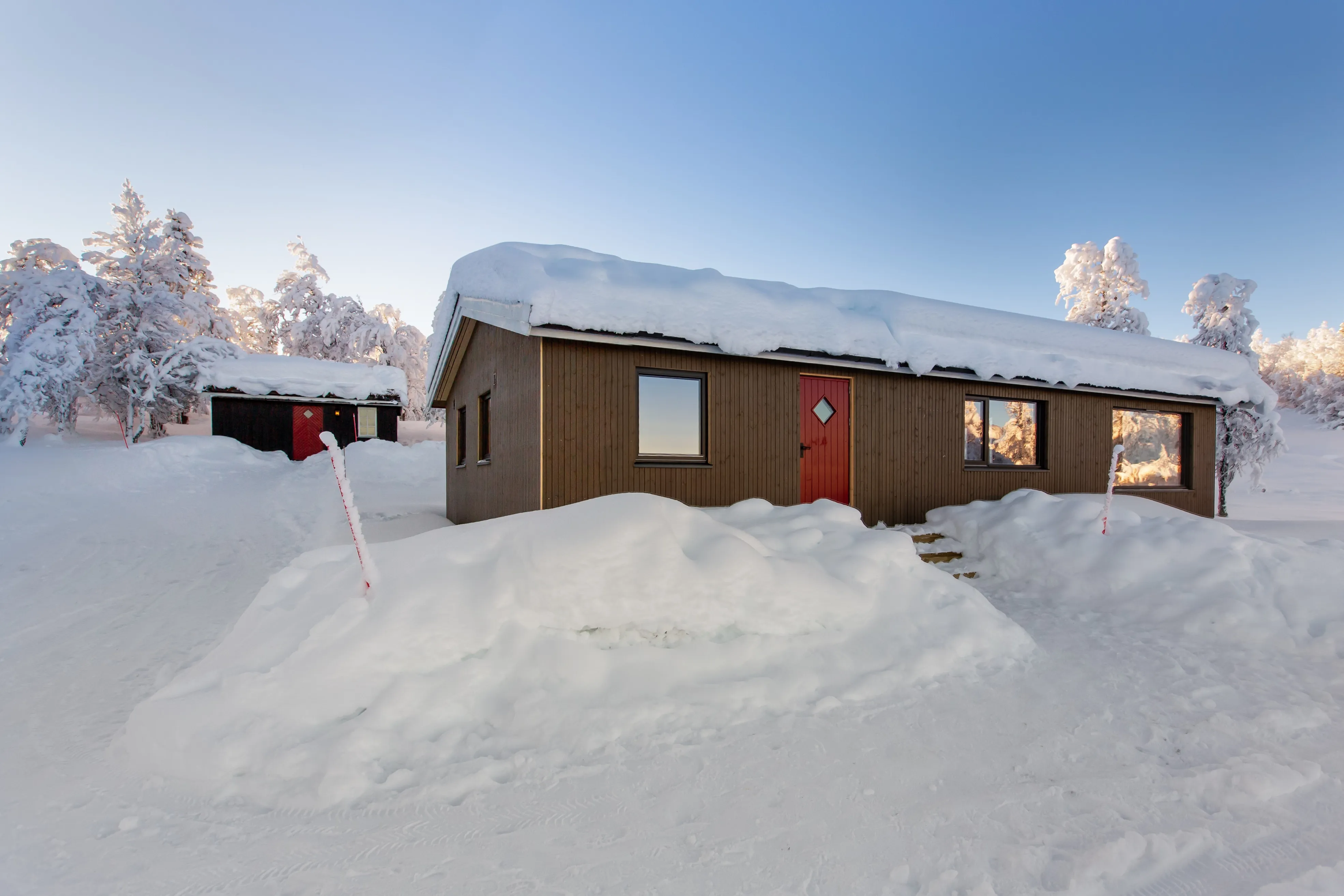 1960s Norwegian Retreat: Renovated 4-Bedroom Country House with Expansive Garden - View image 40 of 47