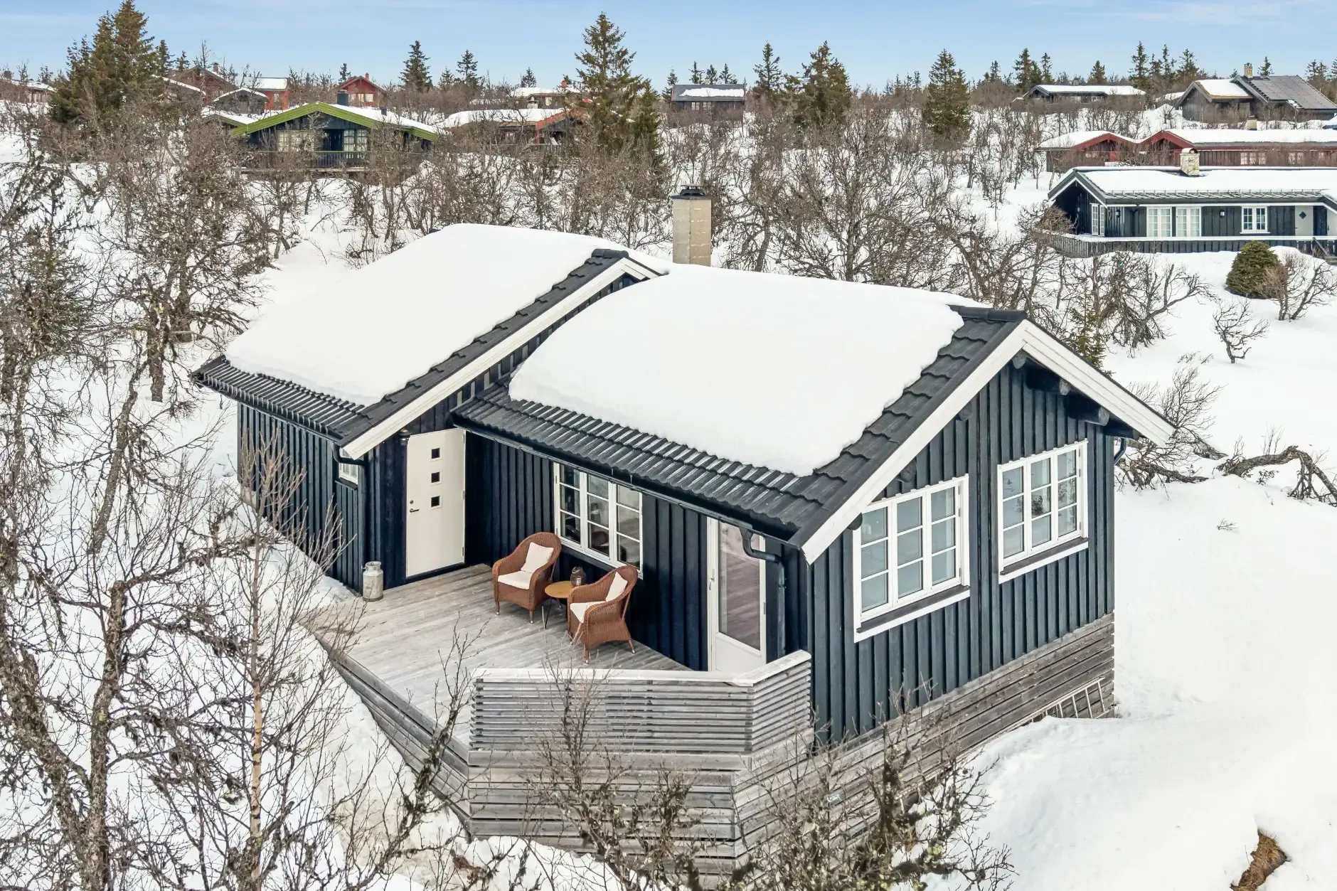 Norwegian Retreat: Modern 2-Bedroom Cabin with Terrace Near Ski Trails - Image 1