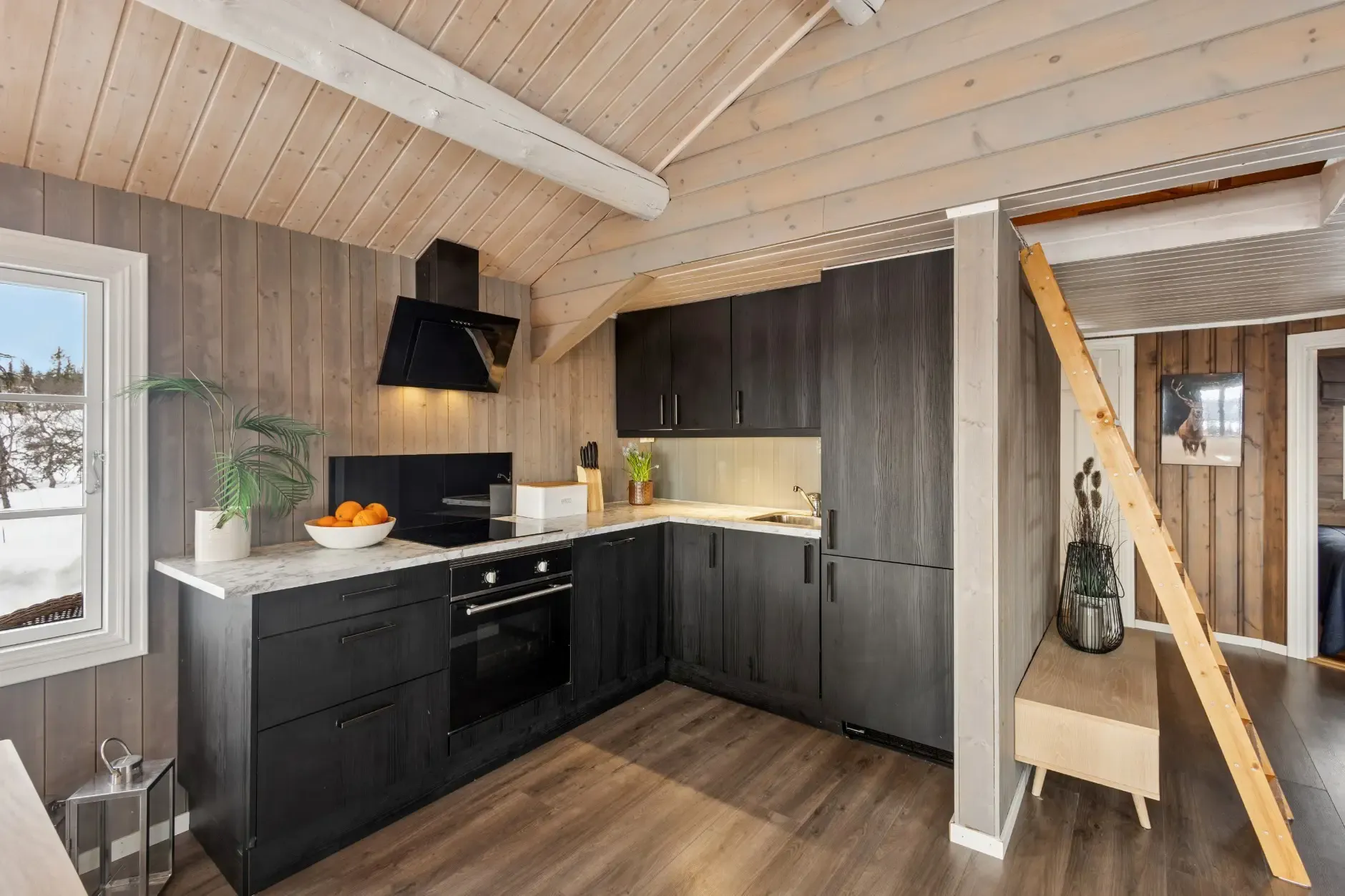 Norwegian Retreat: Modern 2-Bedroom Cabin with Terrace Near Ski Trails - View image 7 of 30